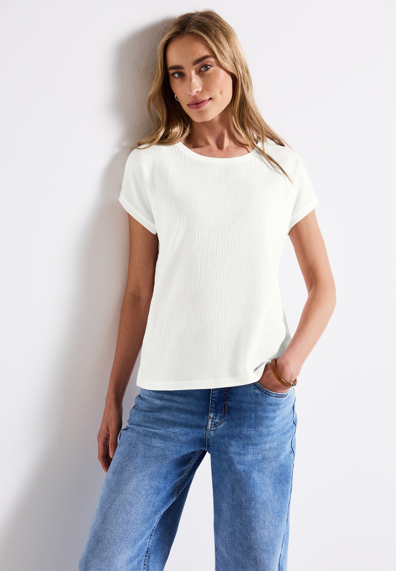 Thumbnail - T-Shirt
