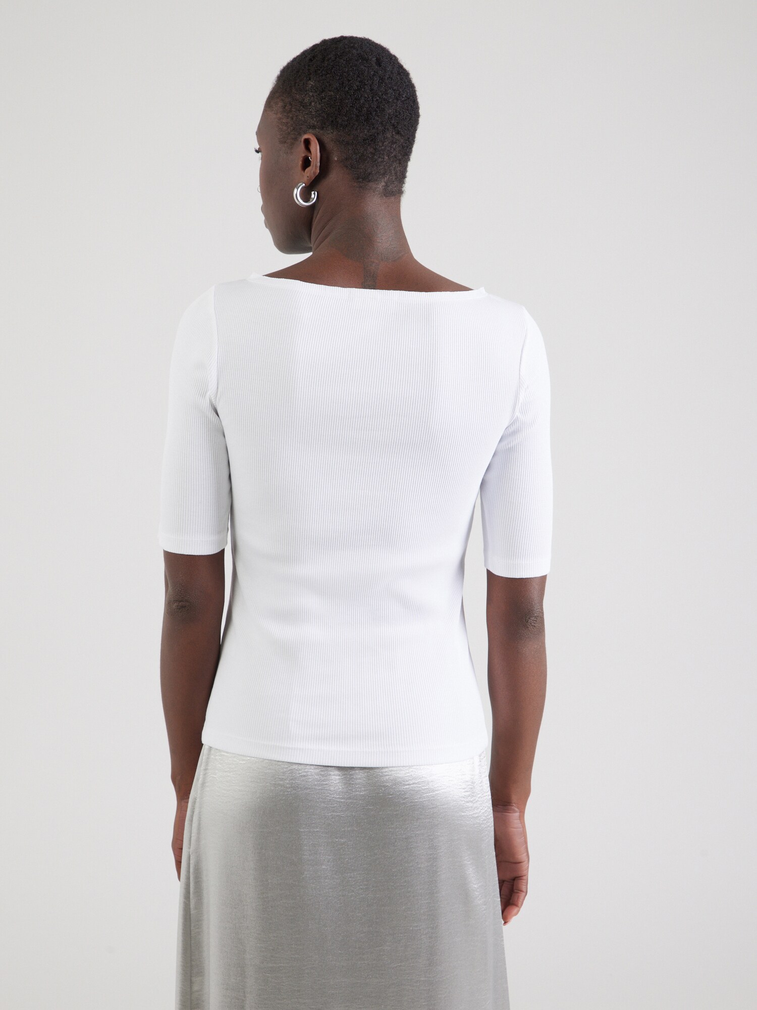 Thumbnail - Shirt
