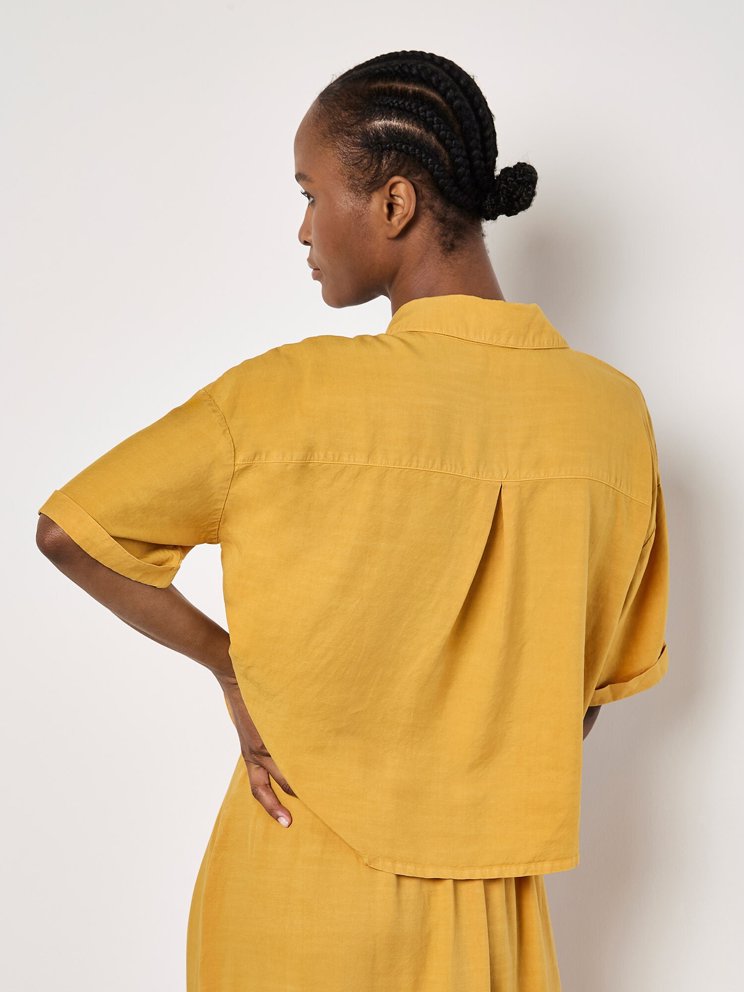 Thumbnail - Apricot Bluse