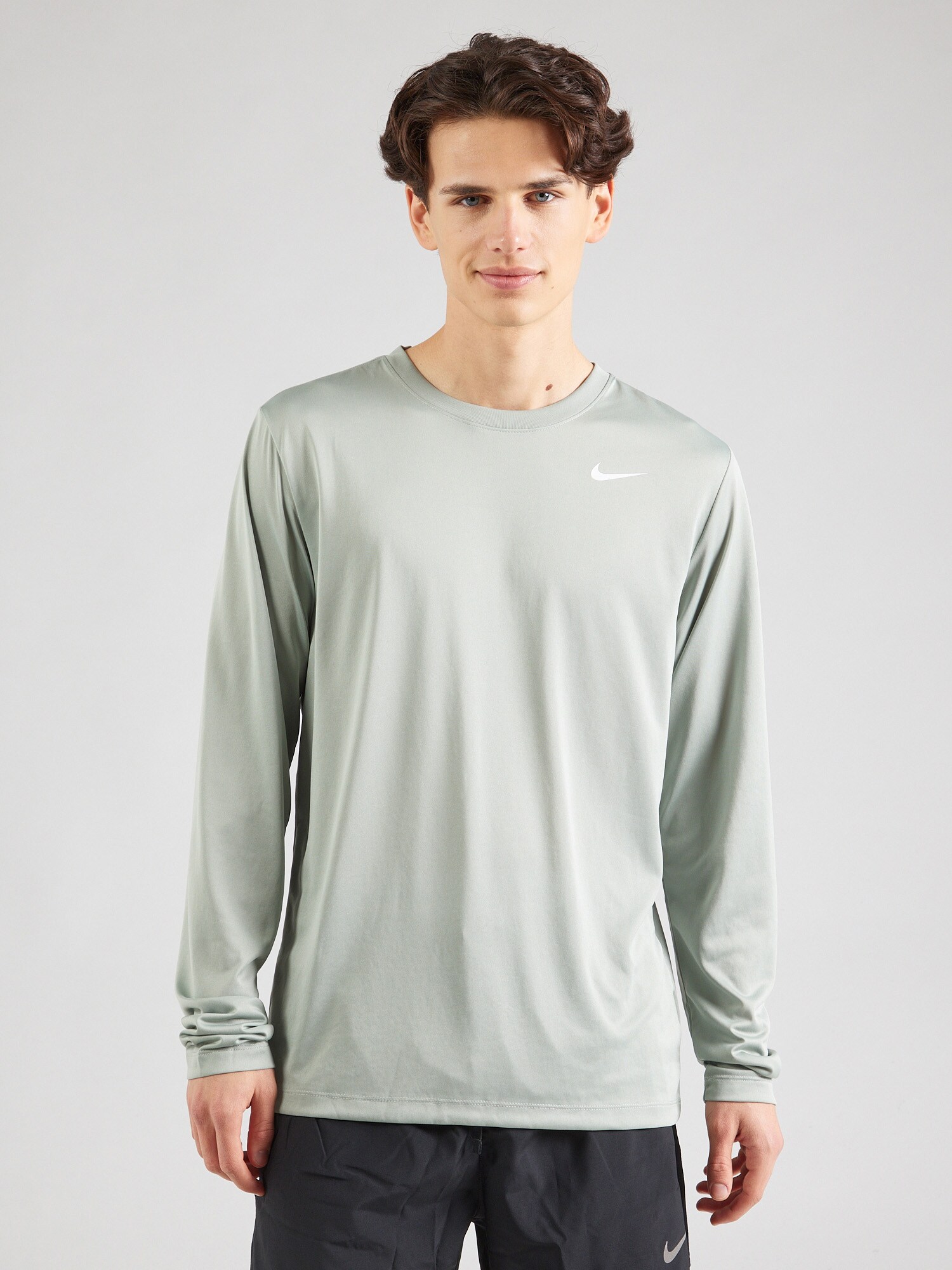 NIKE Funkcionális felső  pasztellzöld / piszkosfehér termék 2. képe