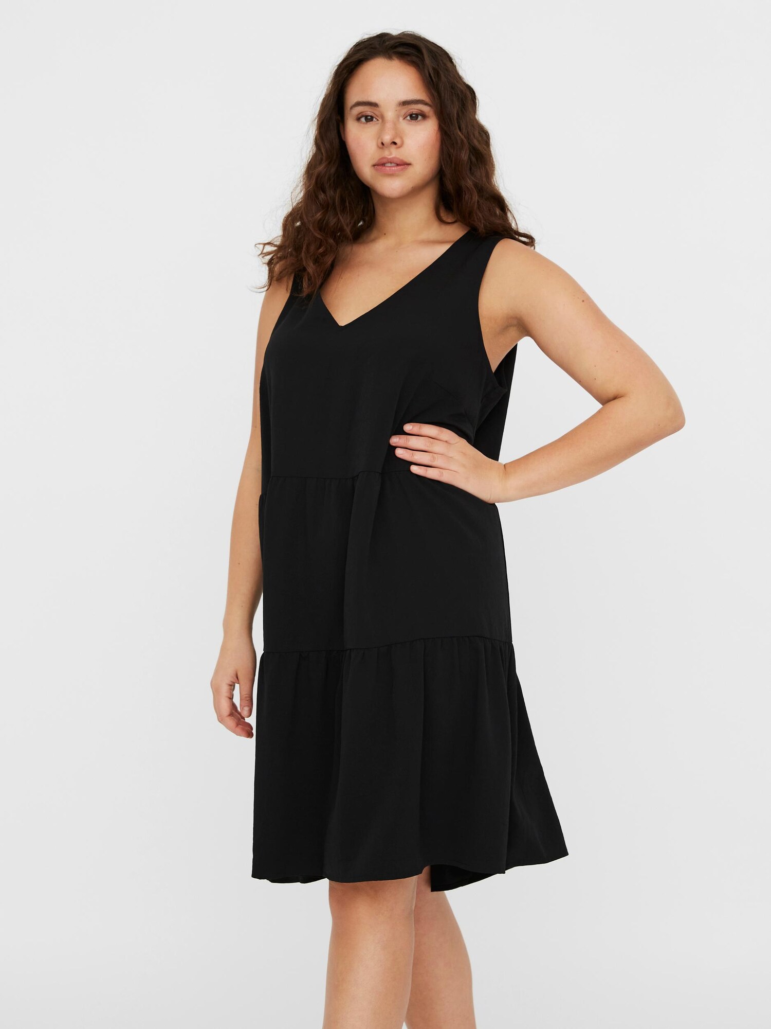 Vero Moda Curve Ruha 'Olivia'  fekete termék 2. képe