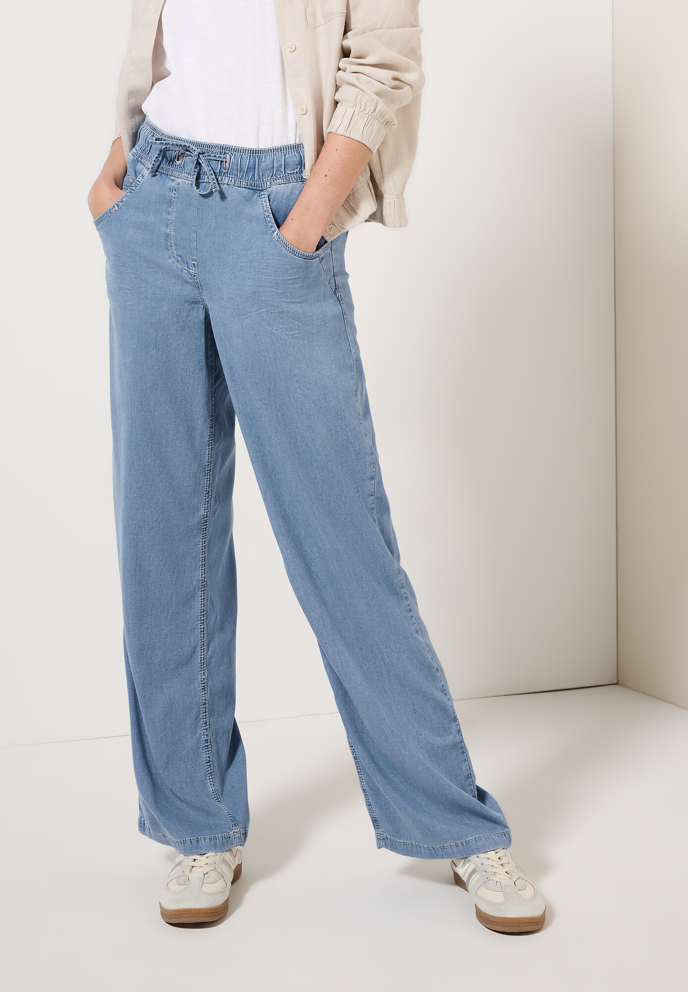 Thumbnail - Jeans