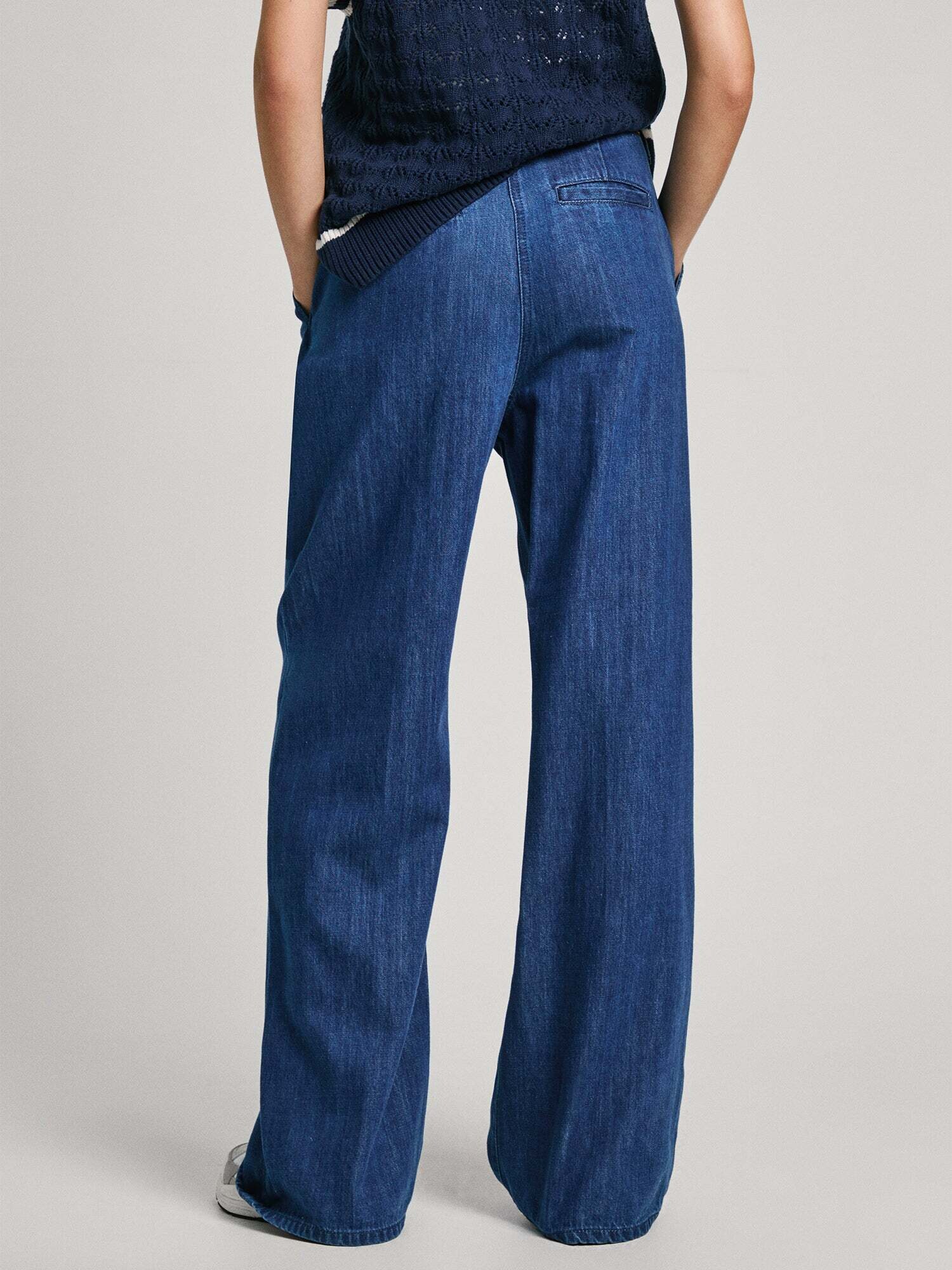 Thumbnail - Jeans