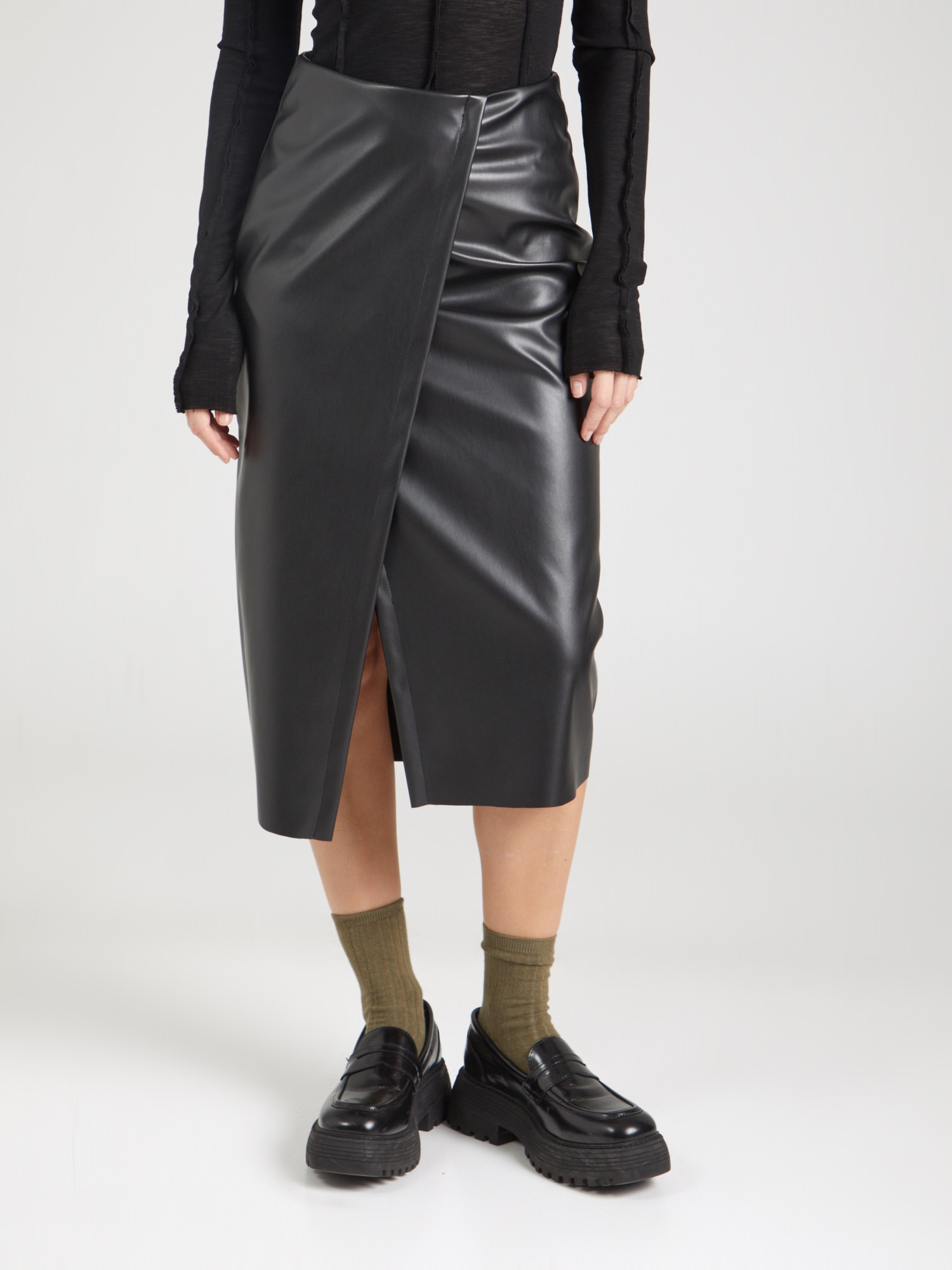 ABOUT YOU Szoknyák 'Willow Skirt'  fekete termék 2. képe
