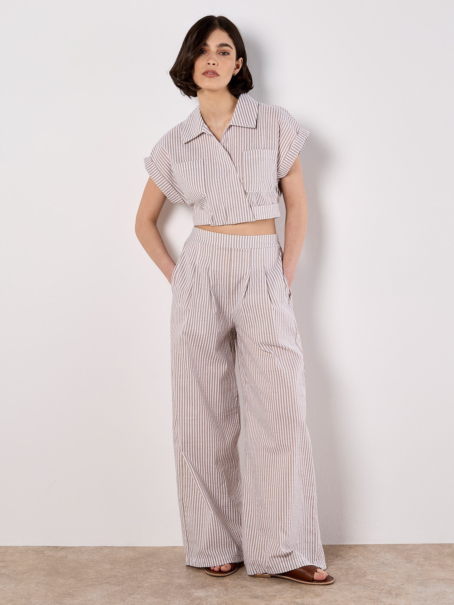 Thumbnail - Apricot Bluse