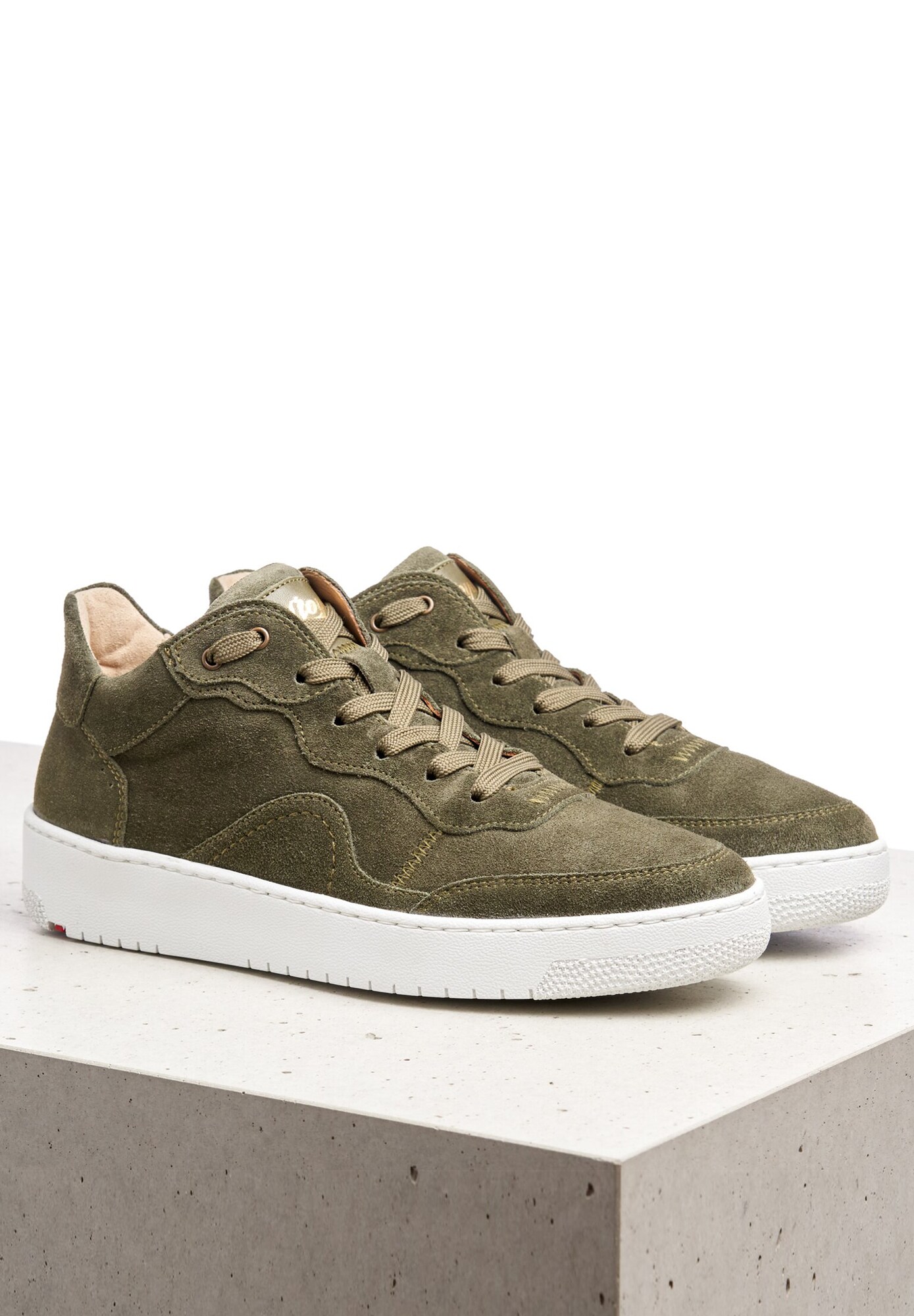 Thumbnail - Sneaker