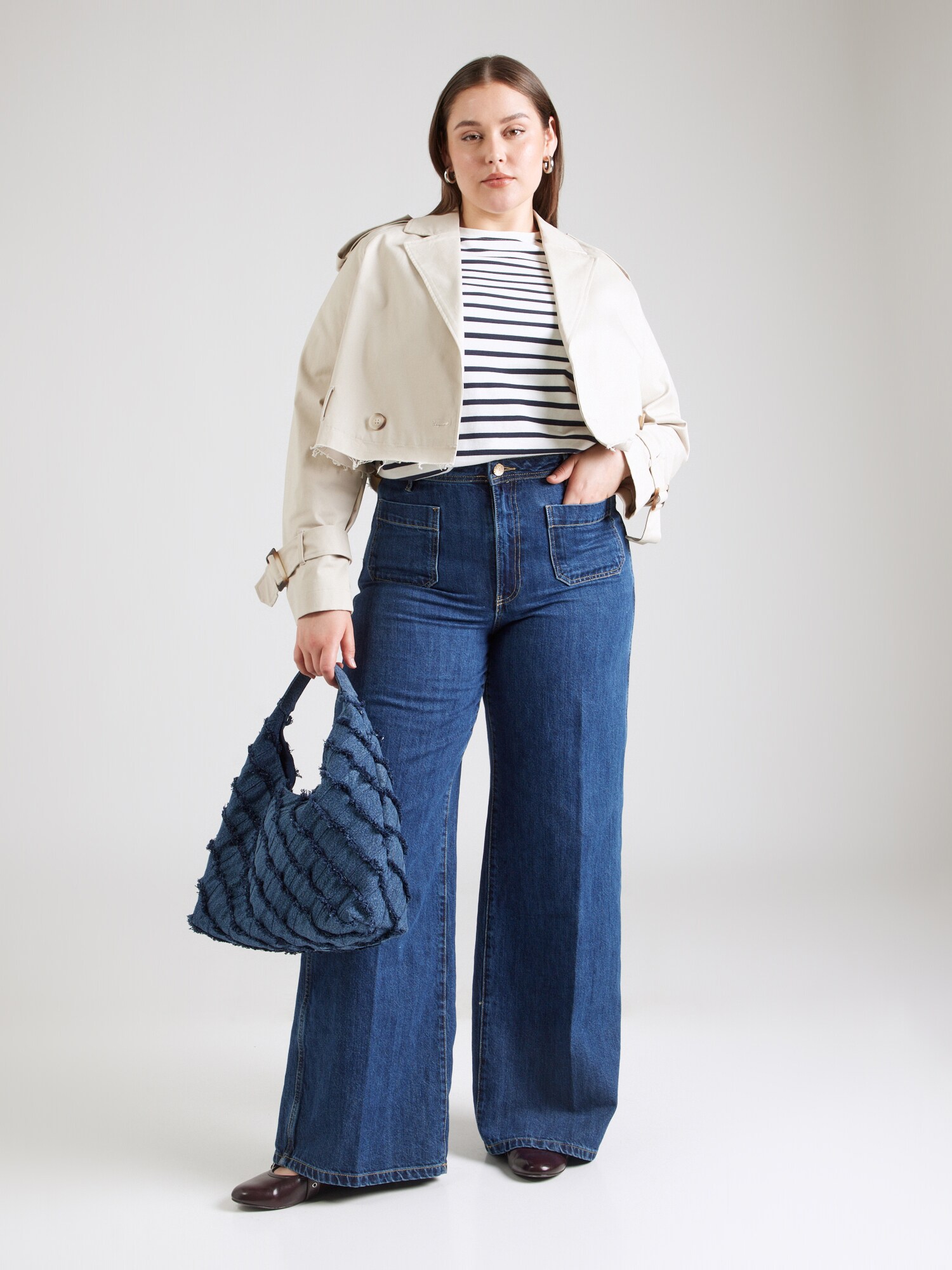 Thumbnail - ONLY Carmakoma T-Shirt CARNEW SOPH