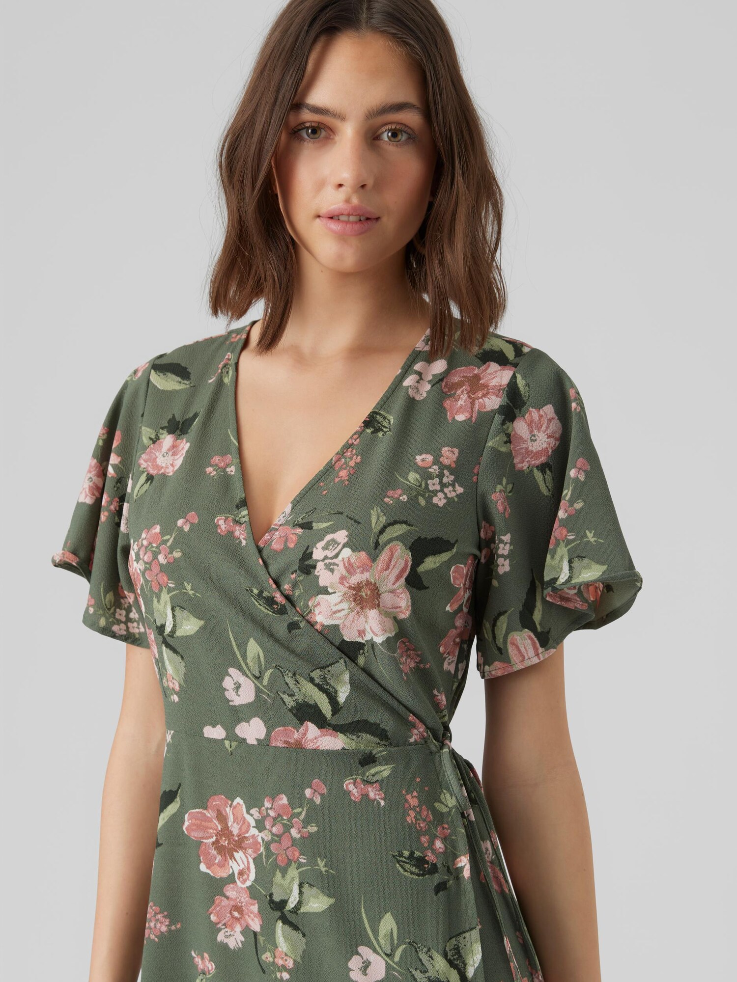 VERO MODA Ruha 'Saki'  khaki / fenyő / púder / fáradt rózsaszín termék 2. képe