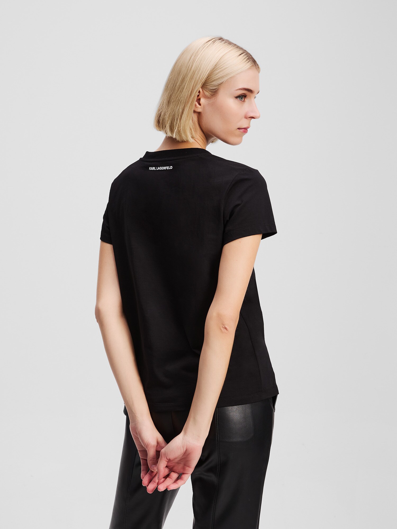 Thumbnail - T-Shirt