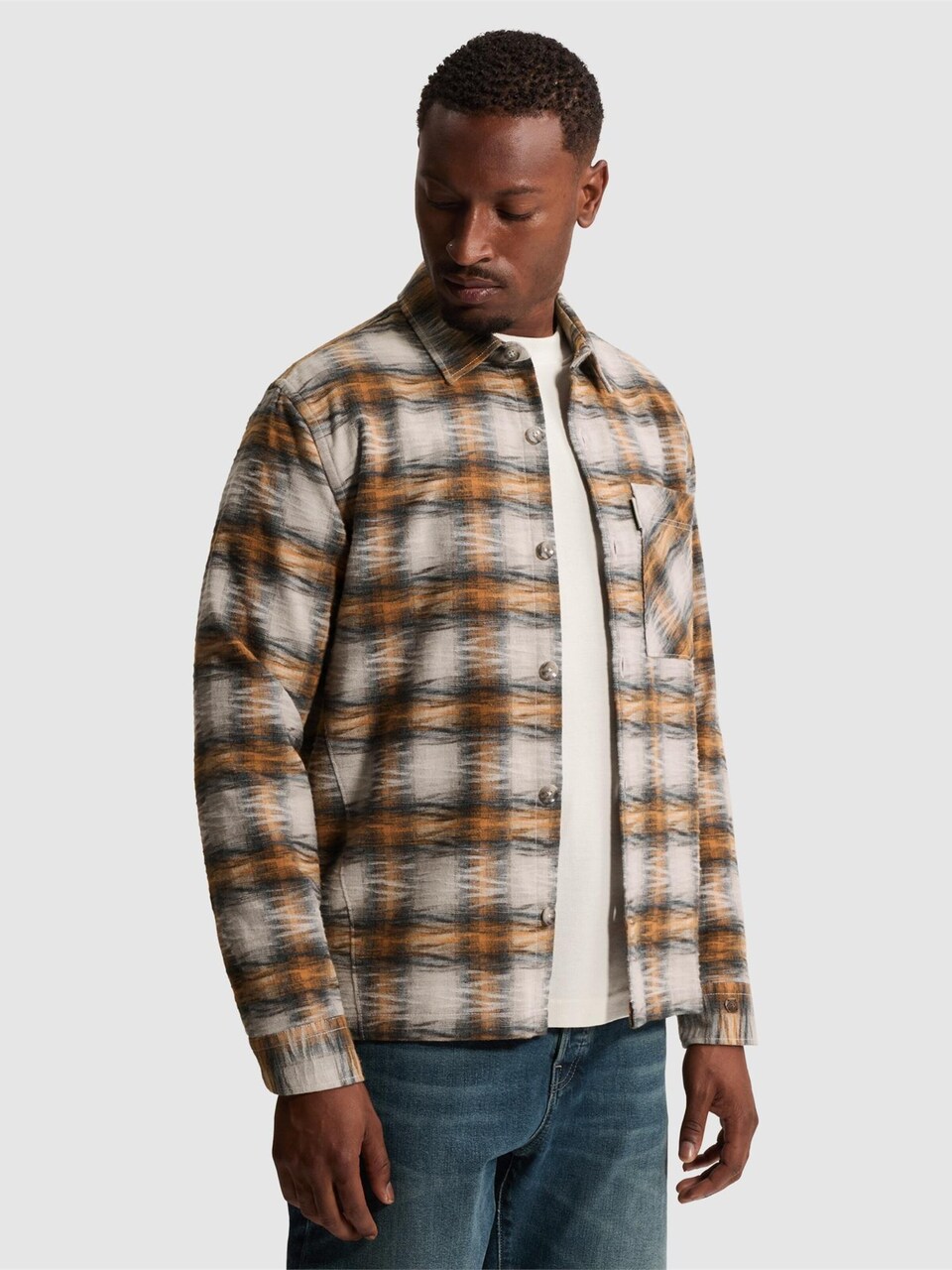 Skjorta 'Overshirt with check pattern and button closure'