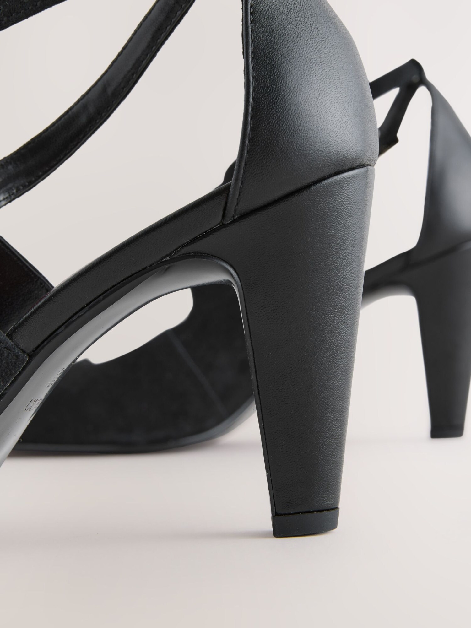 Thumbnail - Next Pumps Forever Comfort