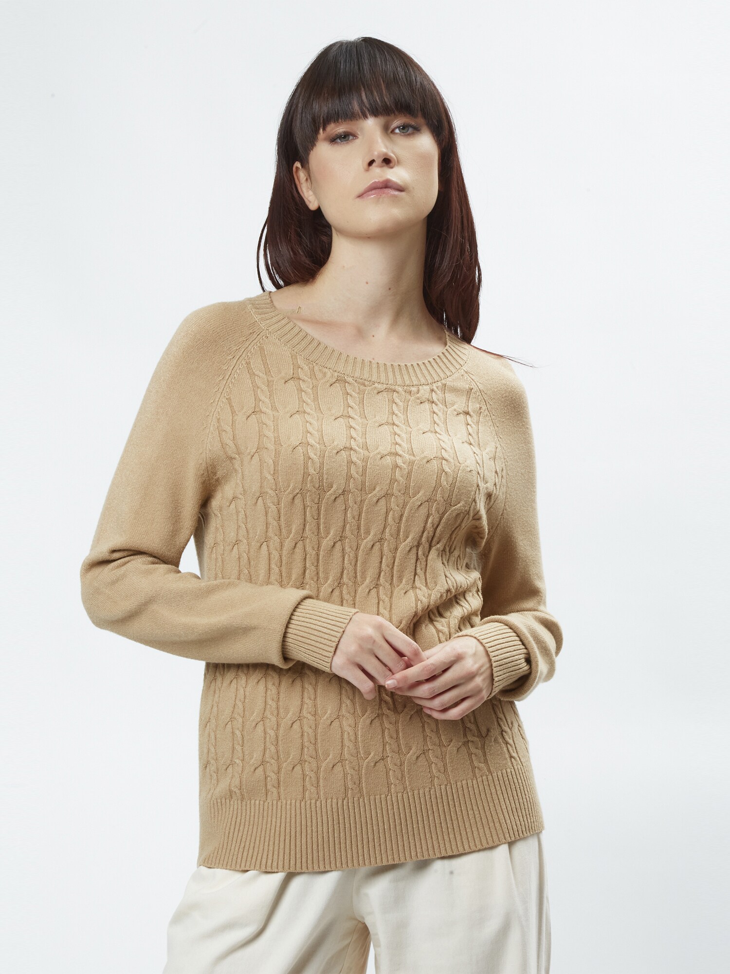 Thumbnail - Influencer Pullover Cable