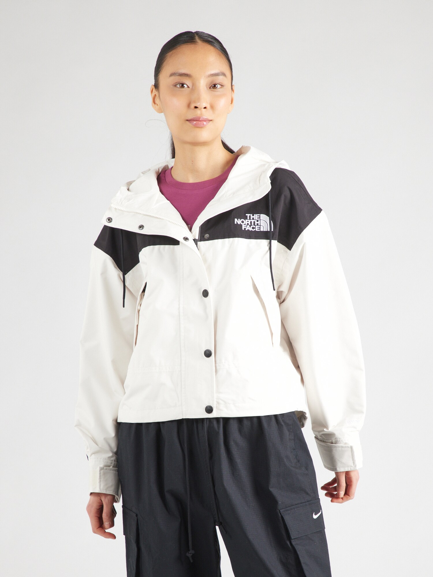 THE NORTH FACE Kültéri kabátok 'Reign On'  fekete / természetes fehér termék 2. képe