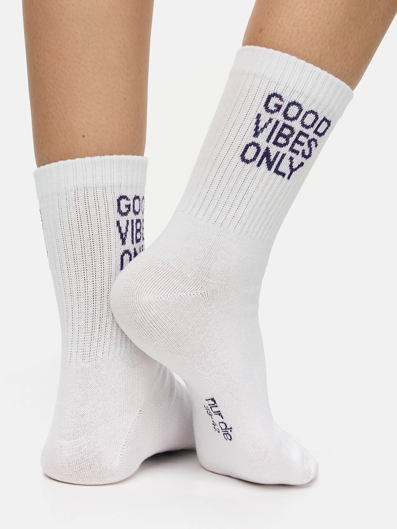Thumbnail - Nur Die Freizeitsocken Statement Socken mit Stickerei
