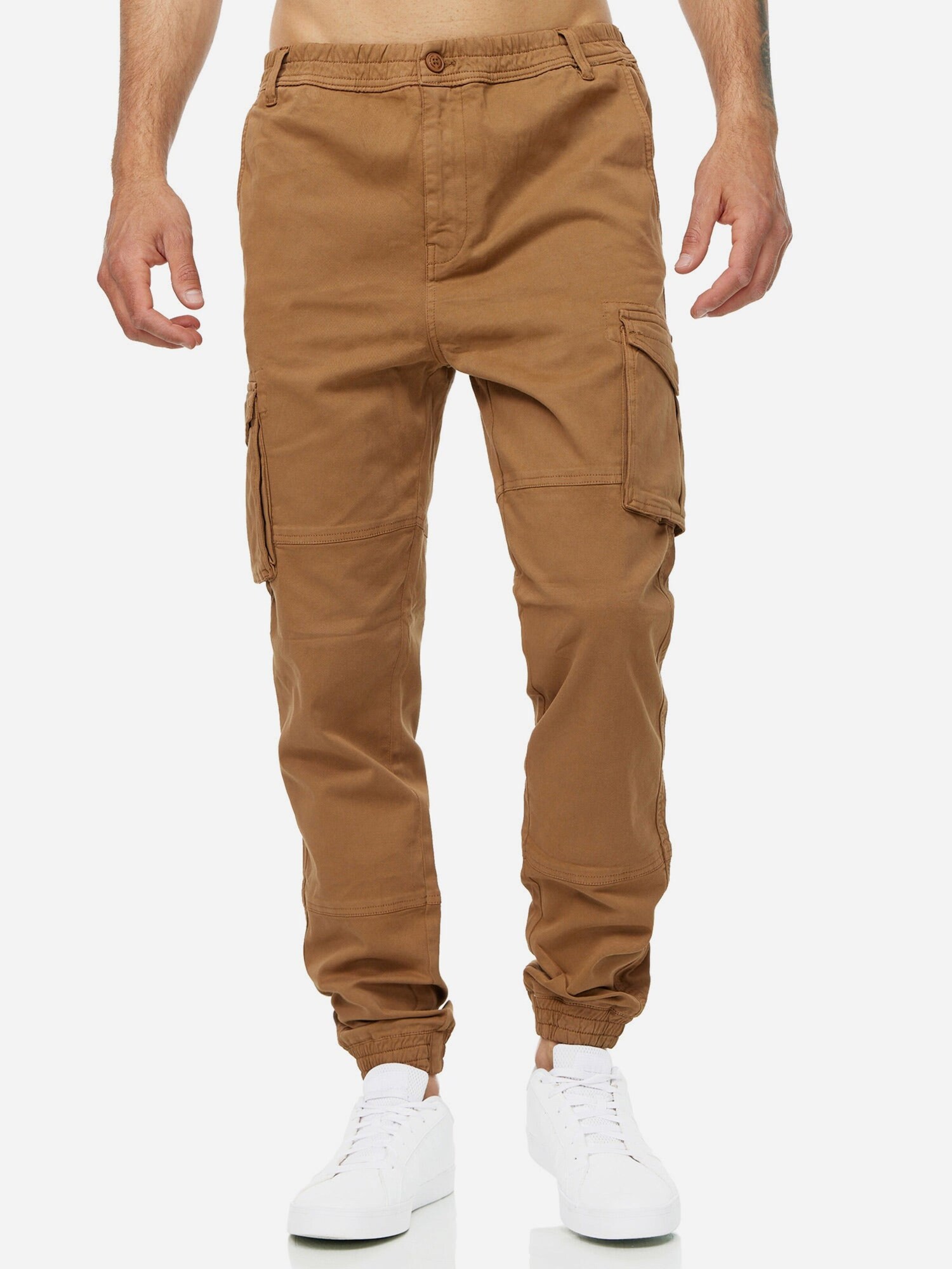 Tazzio Pantalón cargo 'A300' camelo