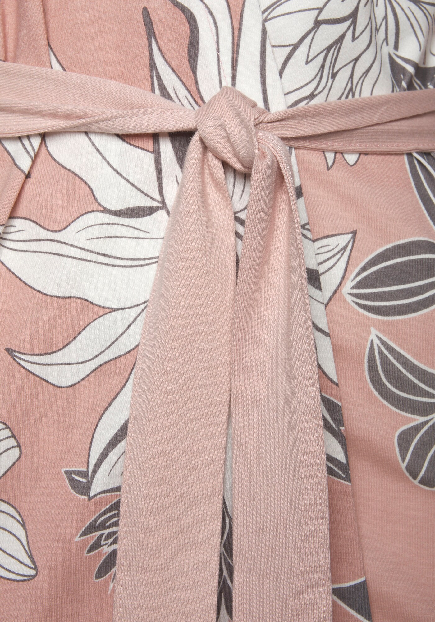 Thumbnail - Kimono