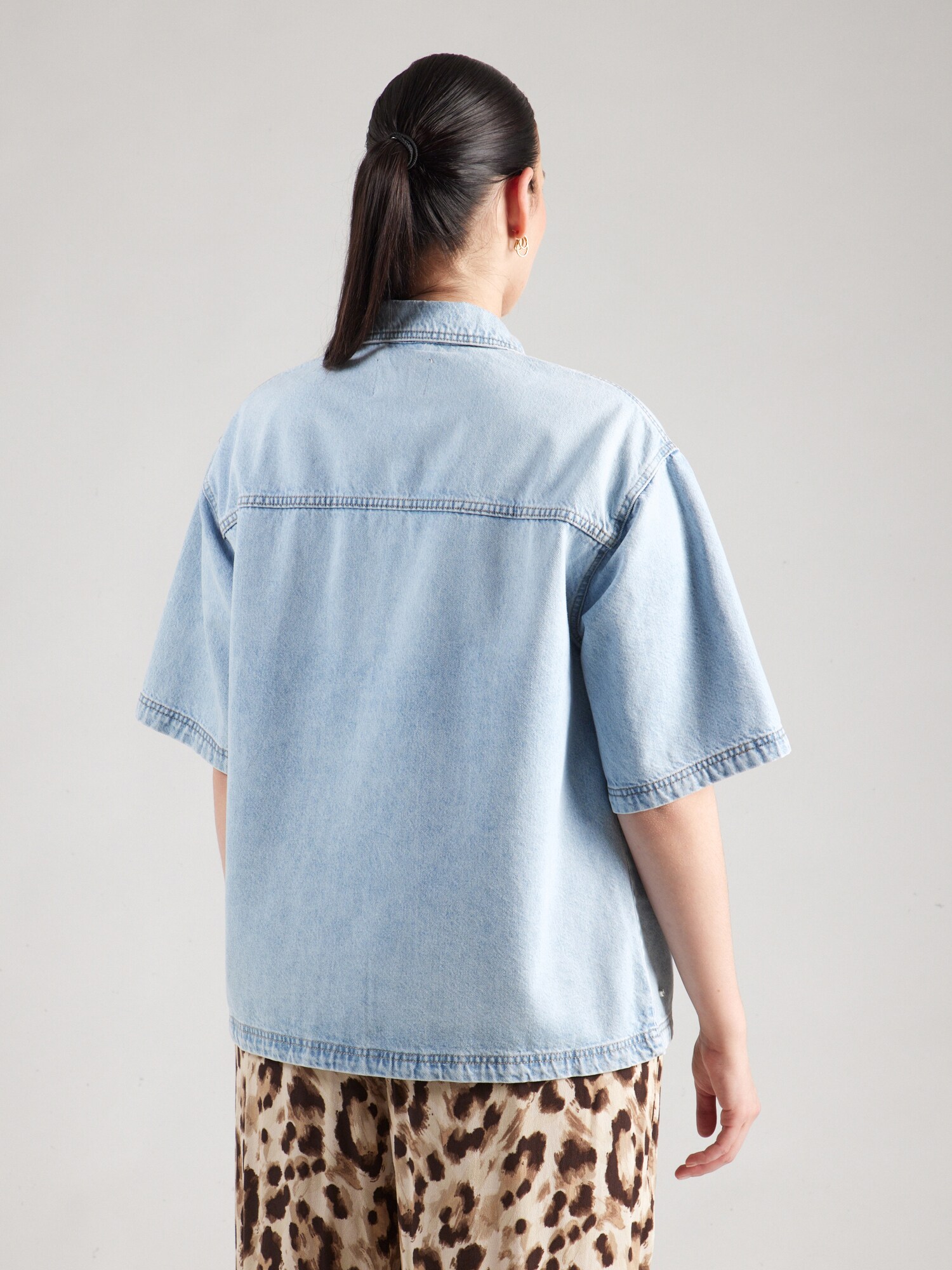 ONLY Carmakoma Blúzka modrá denim (obrázok 3)