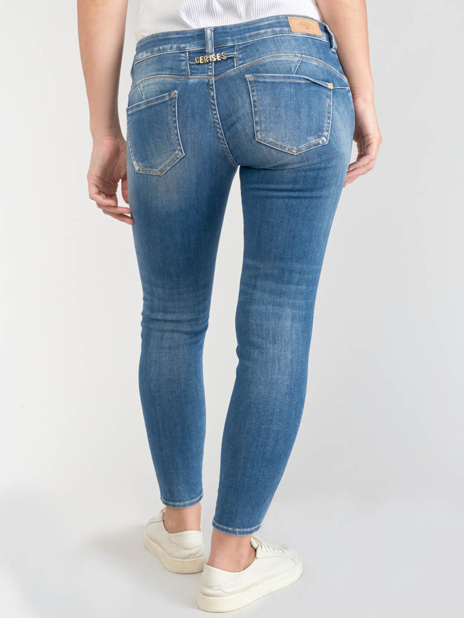 Thumbnail - Jeans