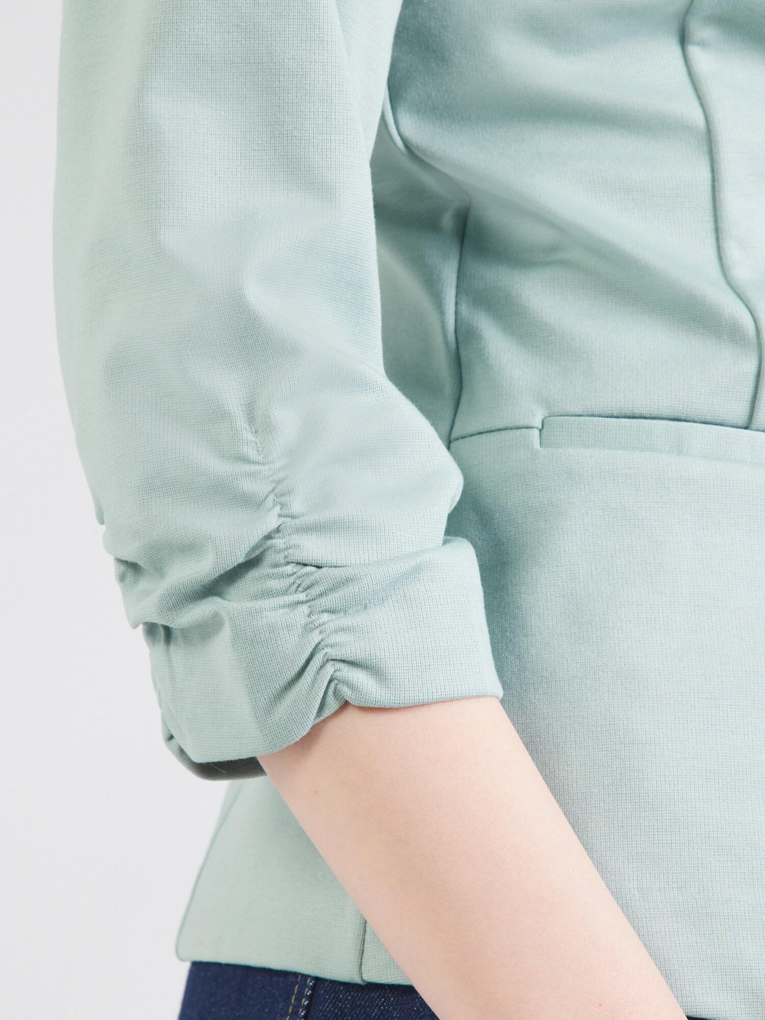 Thumbnail - Blazer