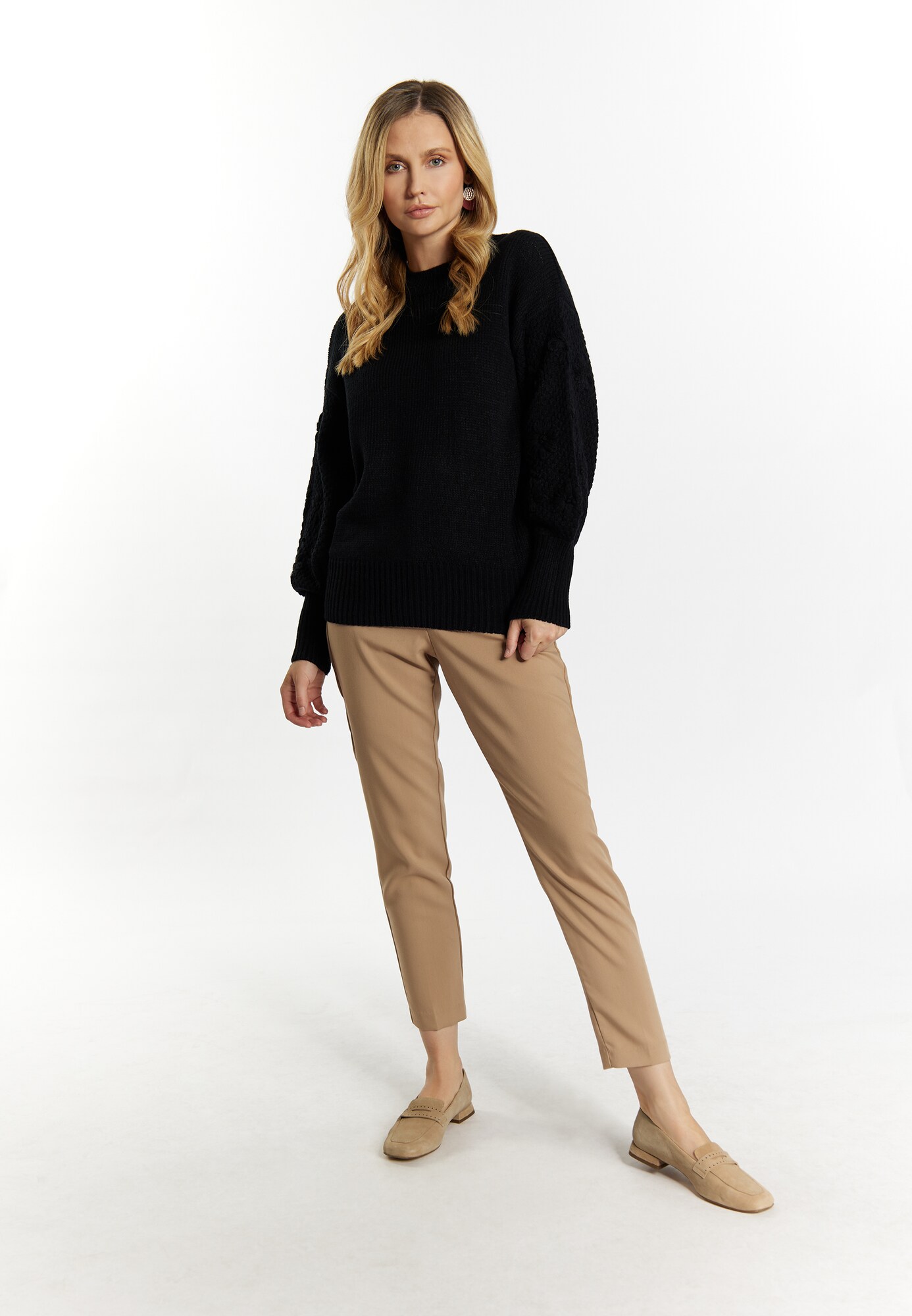 Thumbnail - Usha Pullover