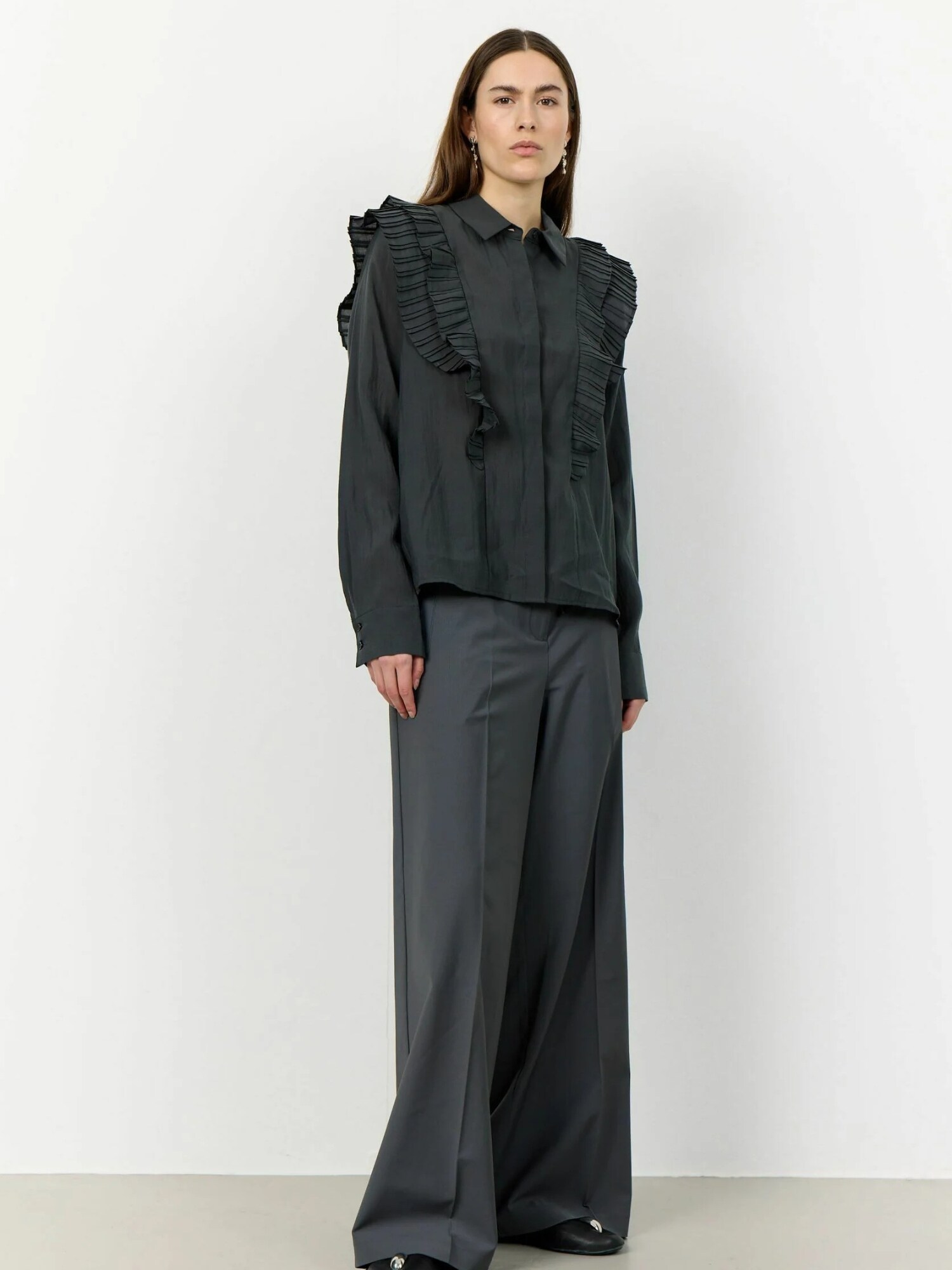 Thumbnail - Levete Room Hose Irmelin