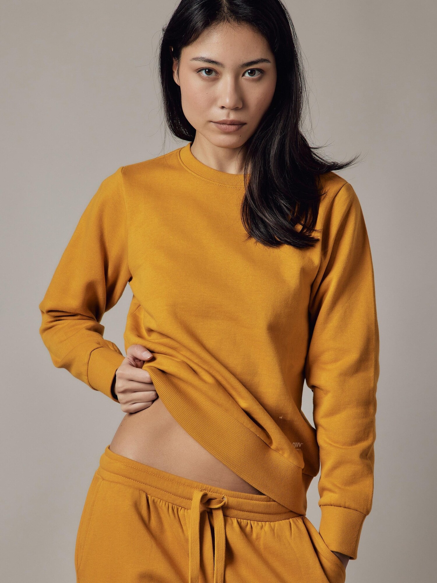 OWN Off With Nature Sweater majica 'Felpa Felpata Girocollo' oker