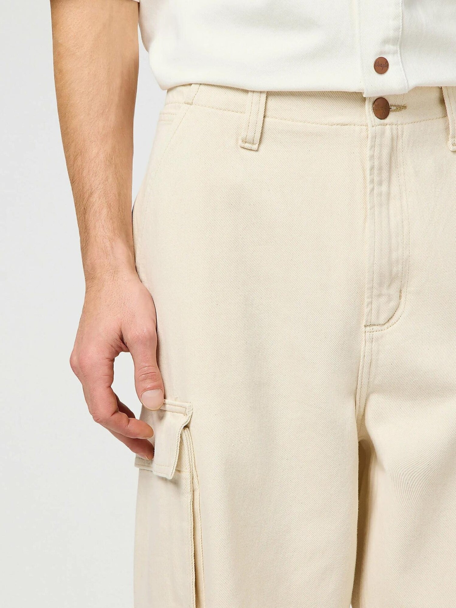 WRANGLER Pantalón cargo 'CJ LOOSE CARGO'  crema – imagen 4