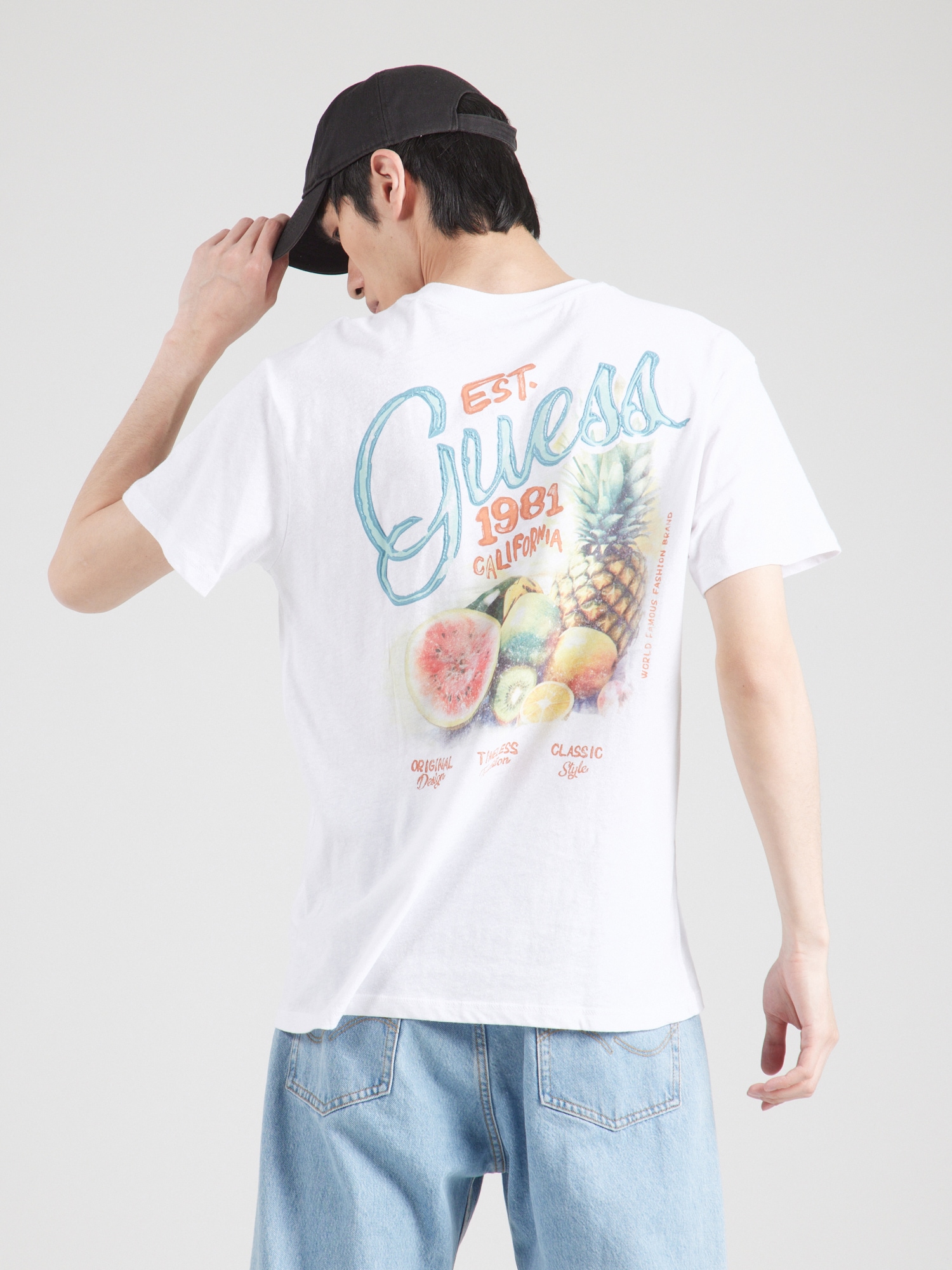 GUESS Originals Póló 'FRUITS'  világoskék / sárga / narancs / fehér termék 2. képe