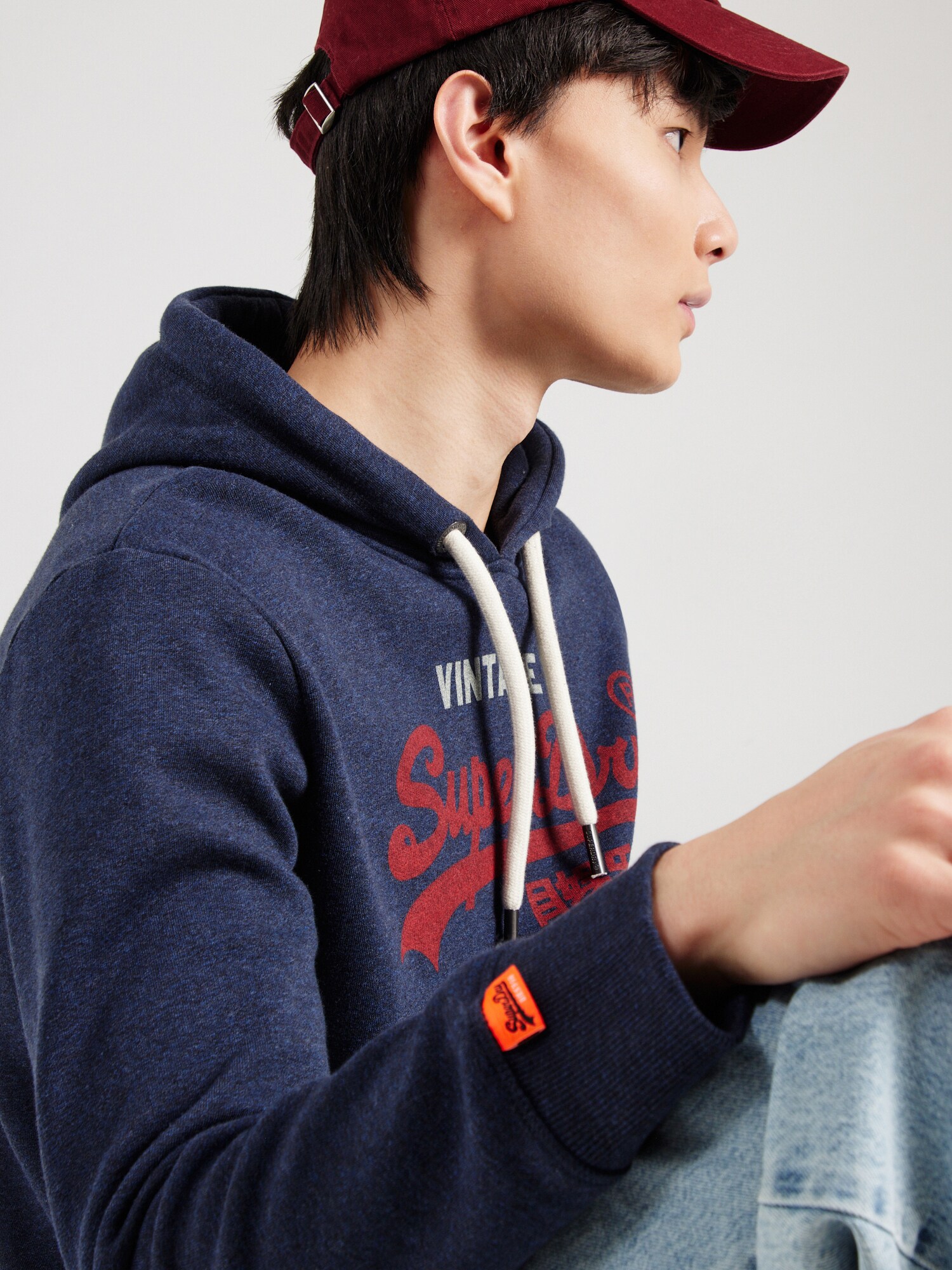 Superdry & Co Mikina 'Heritage' námornícka modrá / sivá melírovaná / karmínovo červená (obrázok 5)