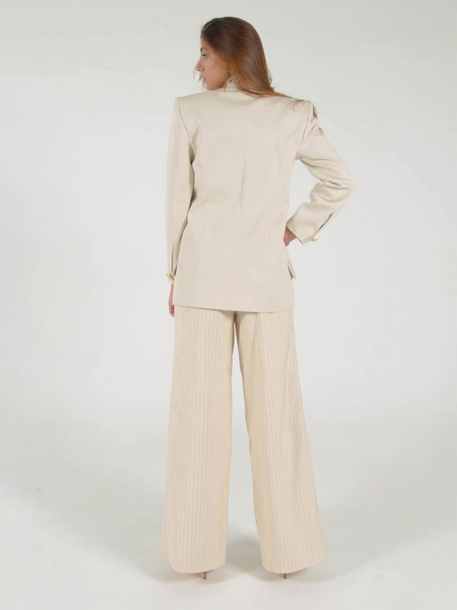 Thumbnail - Blazer