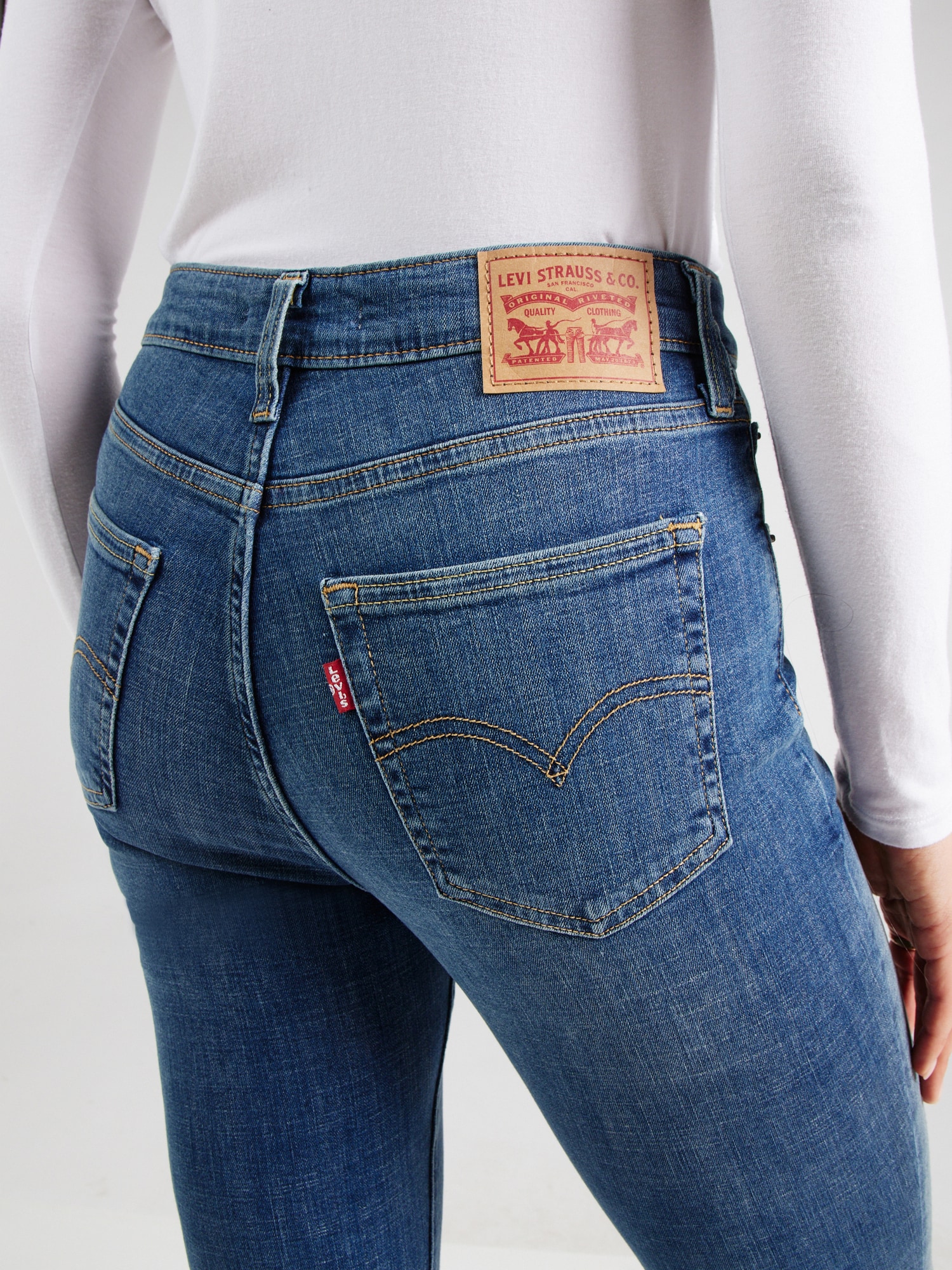 Thumbnail - Jeans