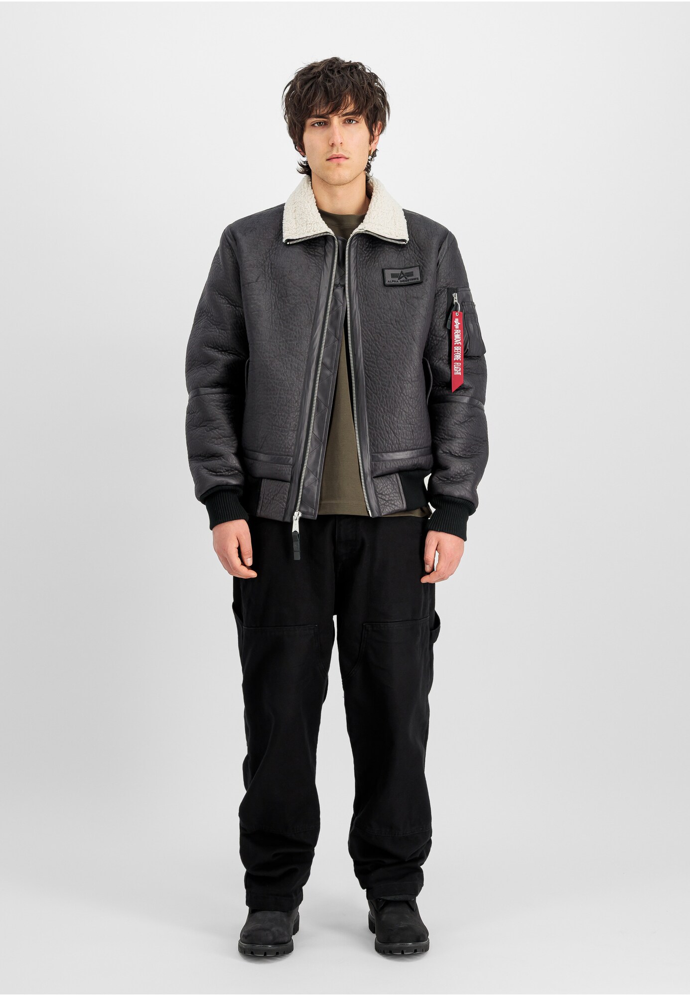 ALPHA INDUSTRIES Chaqueta de entretiempo 'B-15-3' negro – imagen 3
