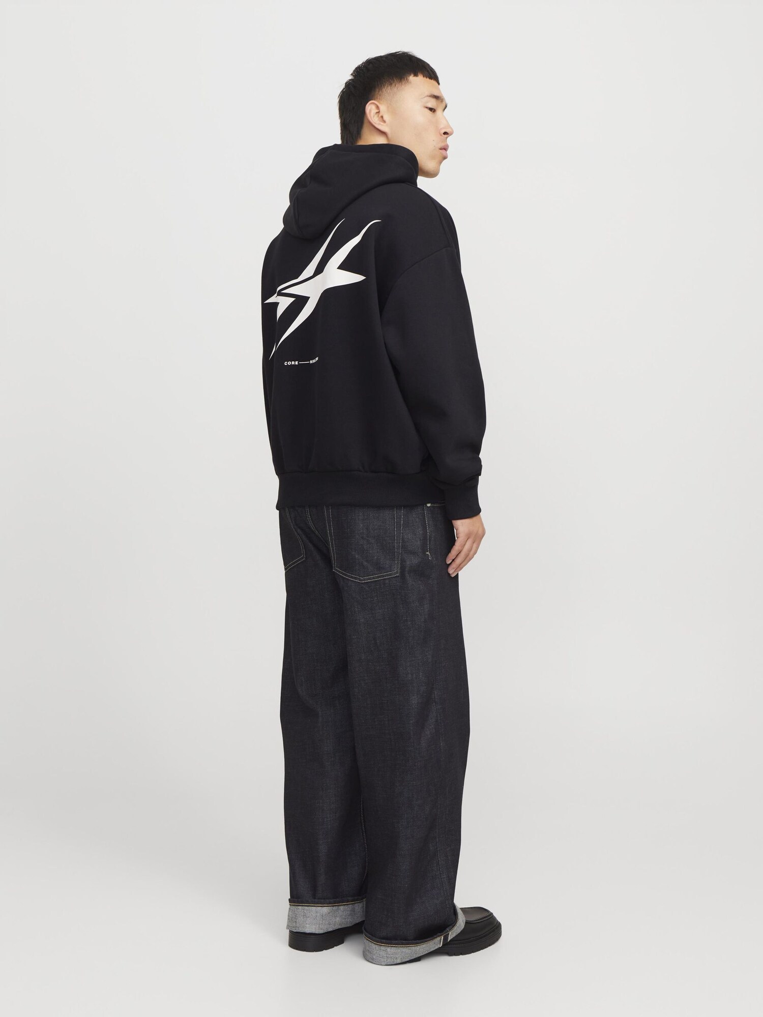 JACK & JONES Mikina 'JCOCnz Berlin' čierna / biela (obrázok 6)