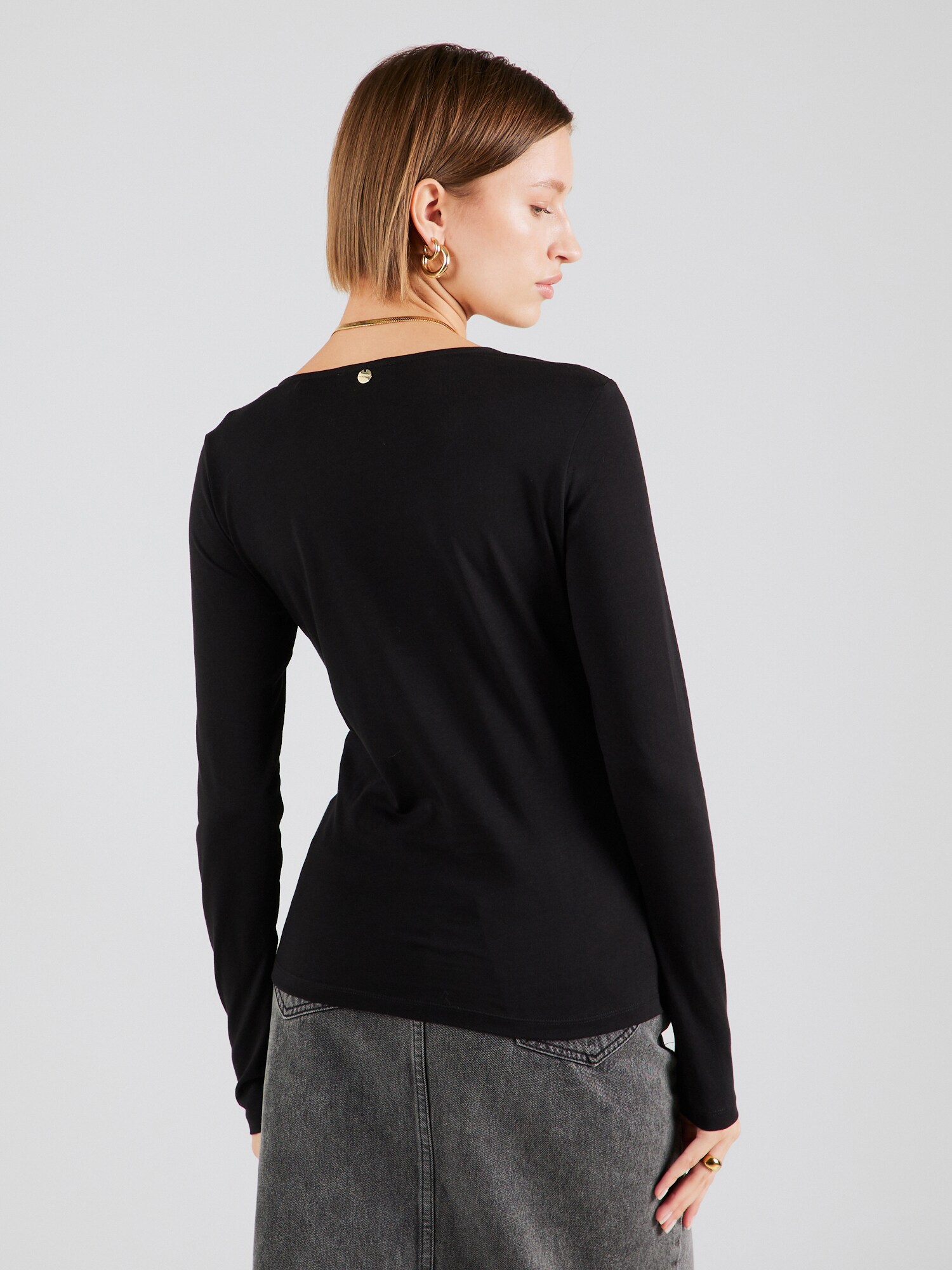 Thumbnail - Shirt