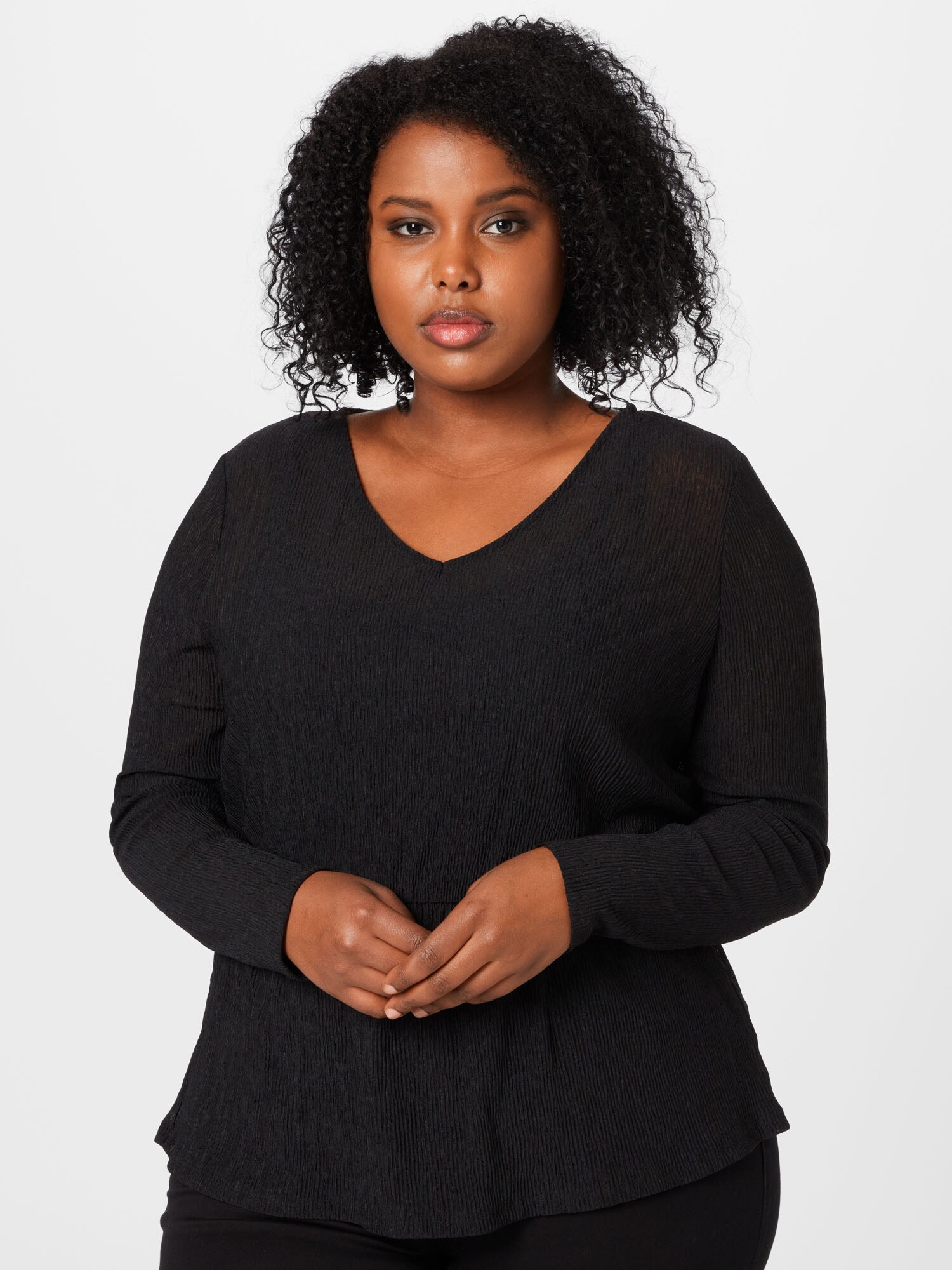 ABOUT YOU Curvy Póló 'Hilka'  fekete termék 2. képe