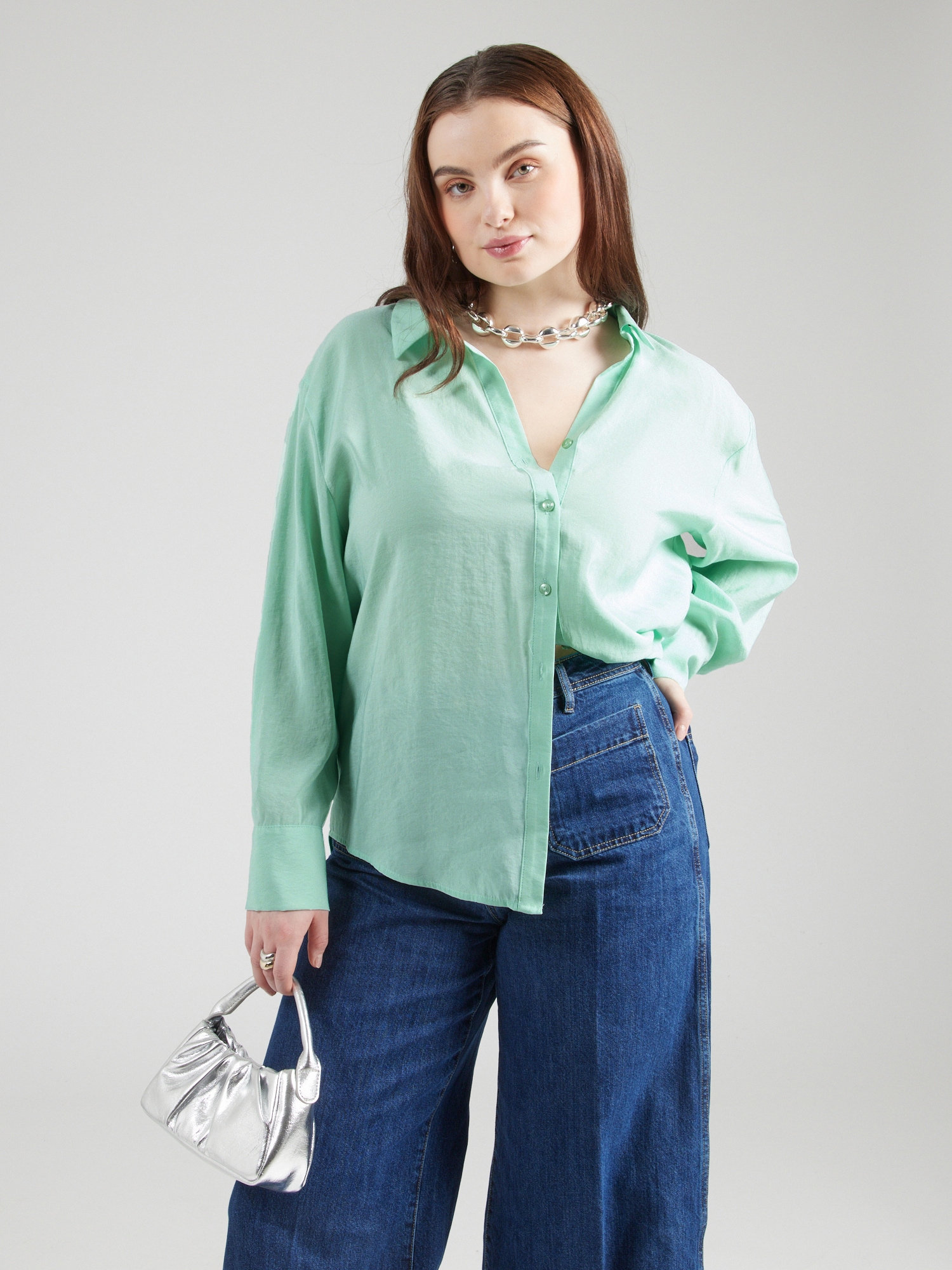 Vero Moda Curve Blúz 'VMQueeny'  világoszöld termék 2. képe