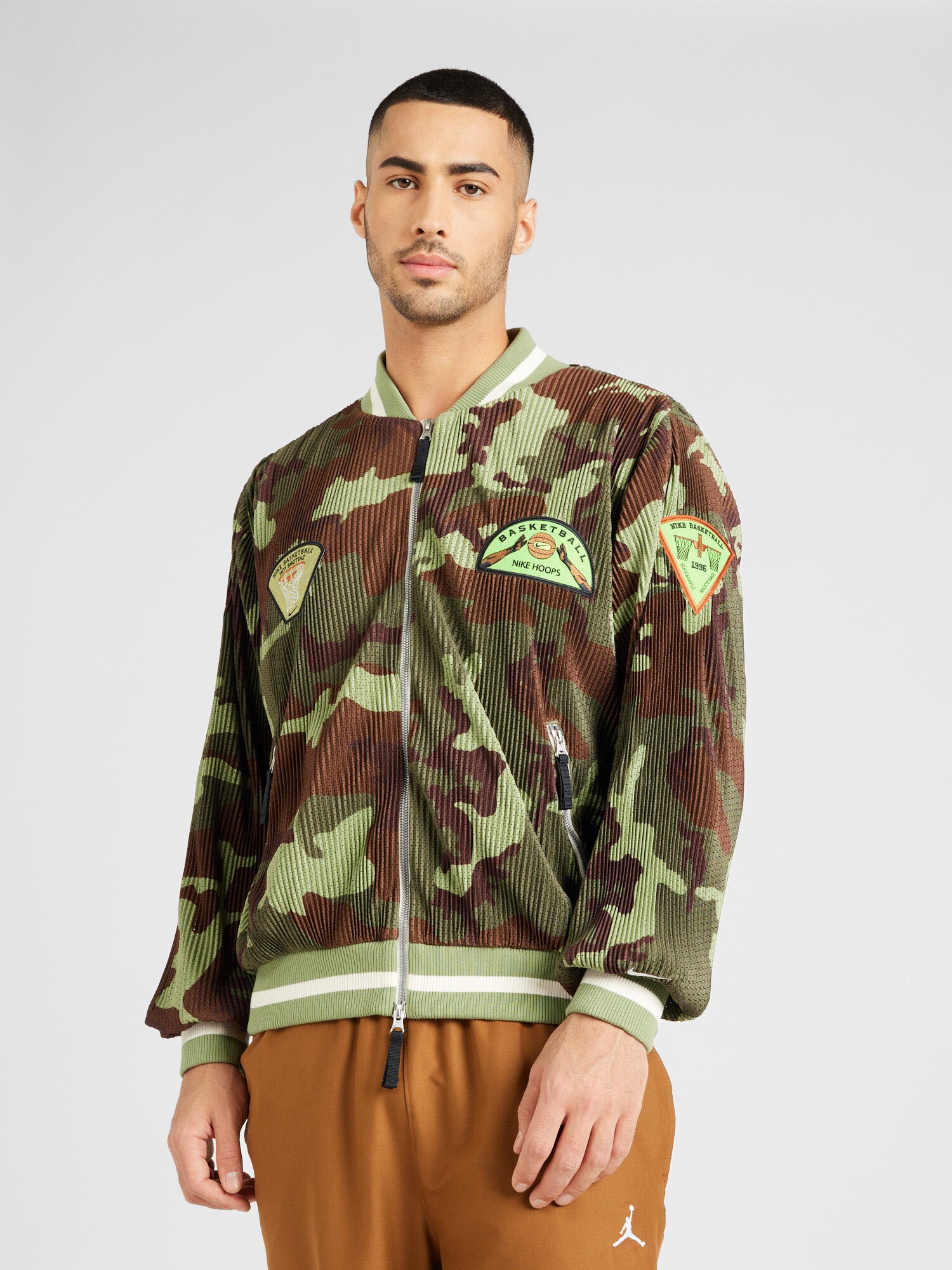 NIKE Sportdzseki  barna / khaki / citromzöld / pasztellzöld termék 2. képe