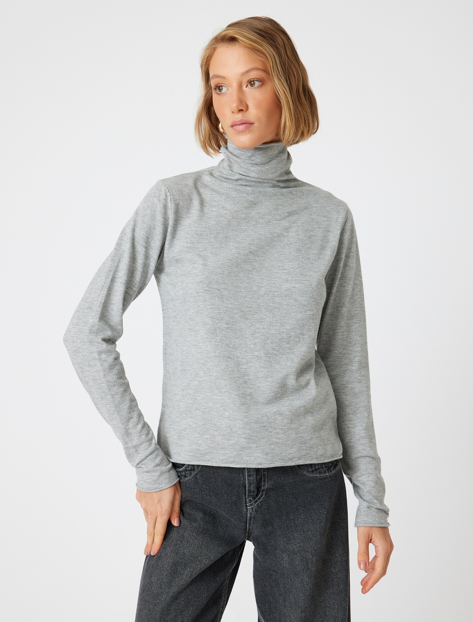 Thumbnail - Sweater