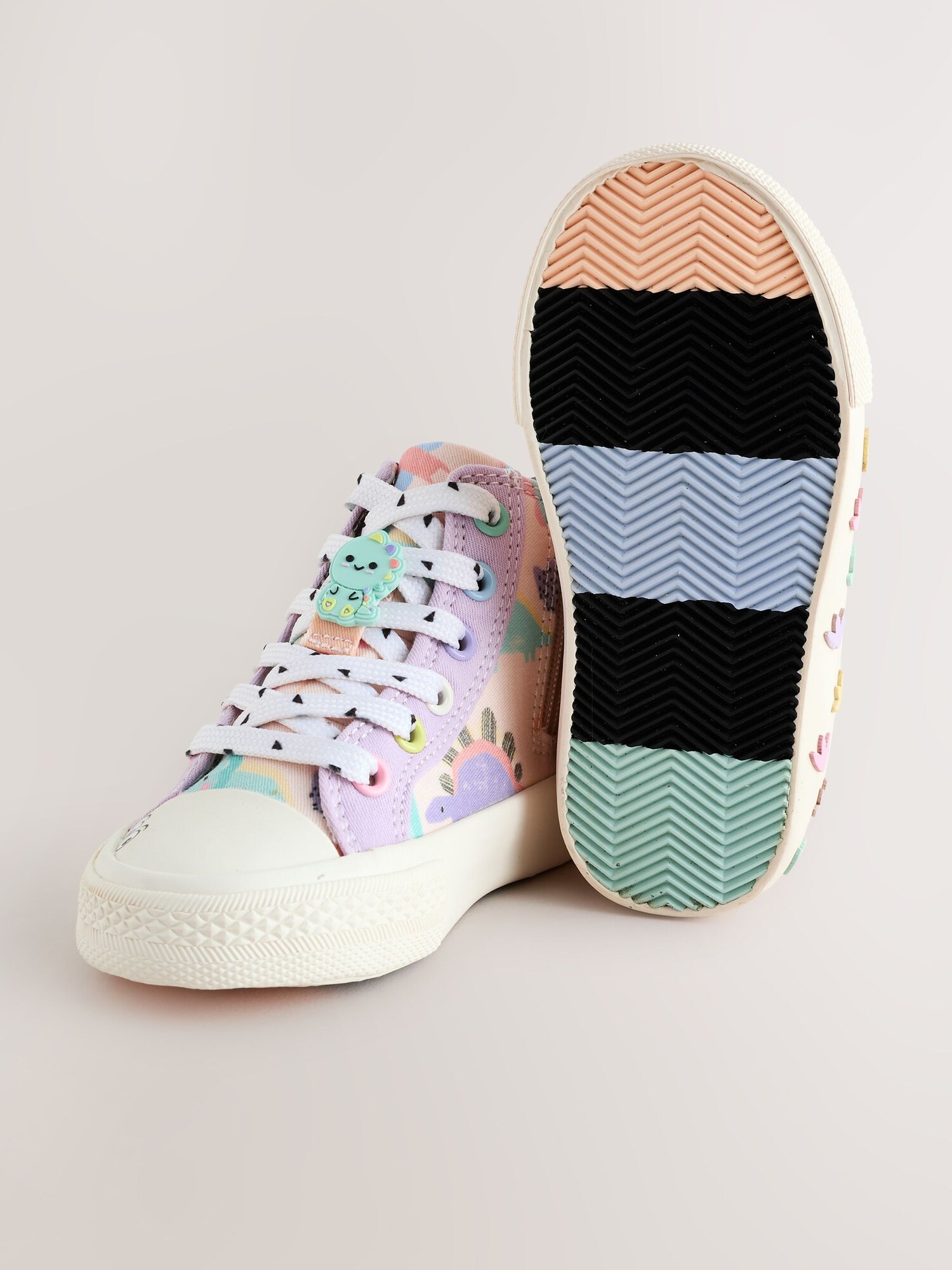 Thumbnail - Next Sneaker