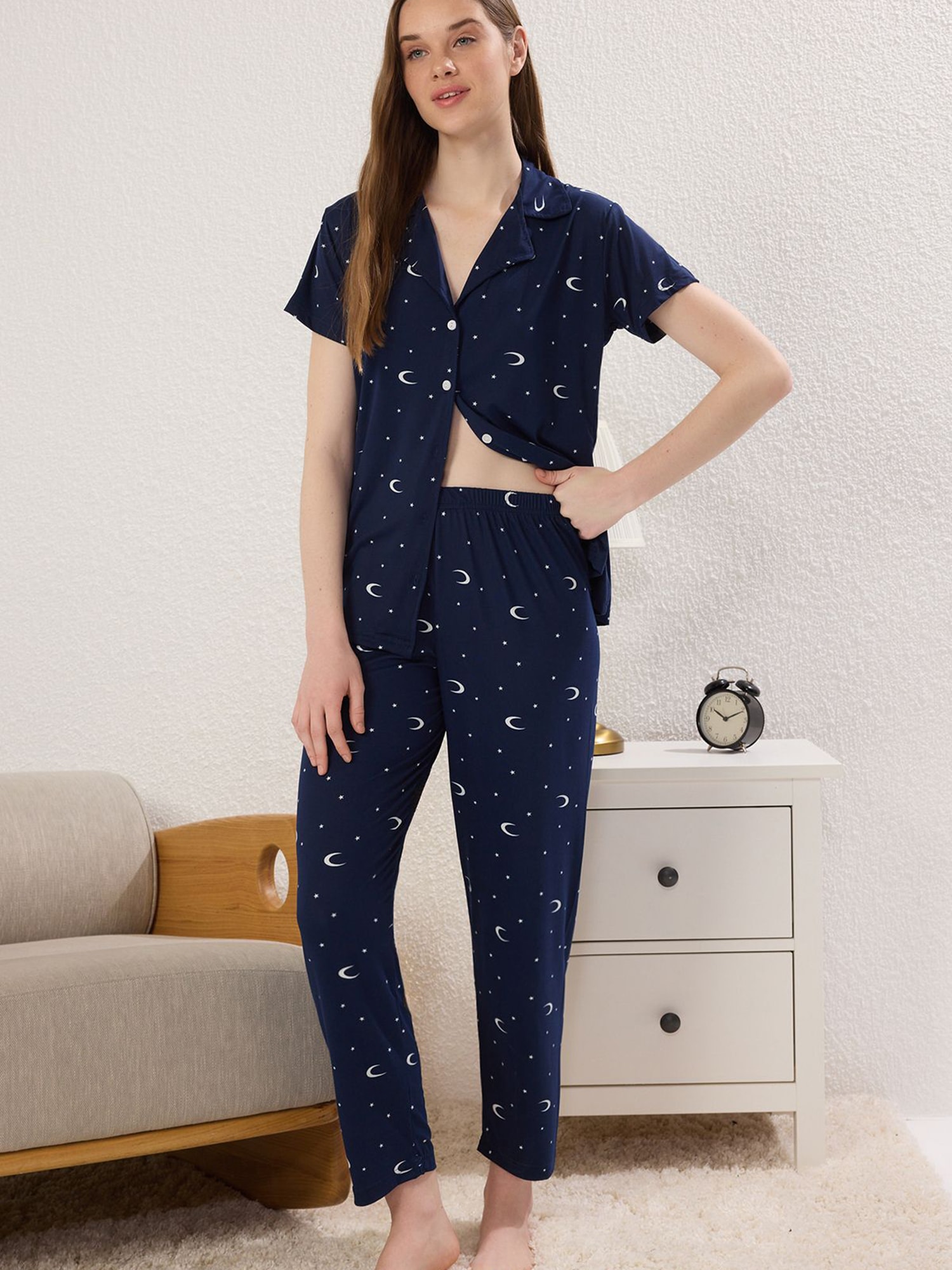 Trendyol Pijama  bleumarin / alb