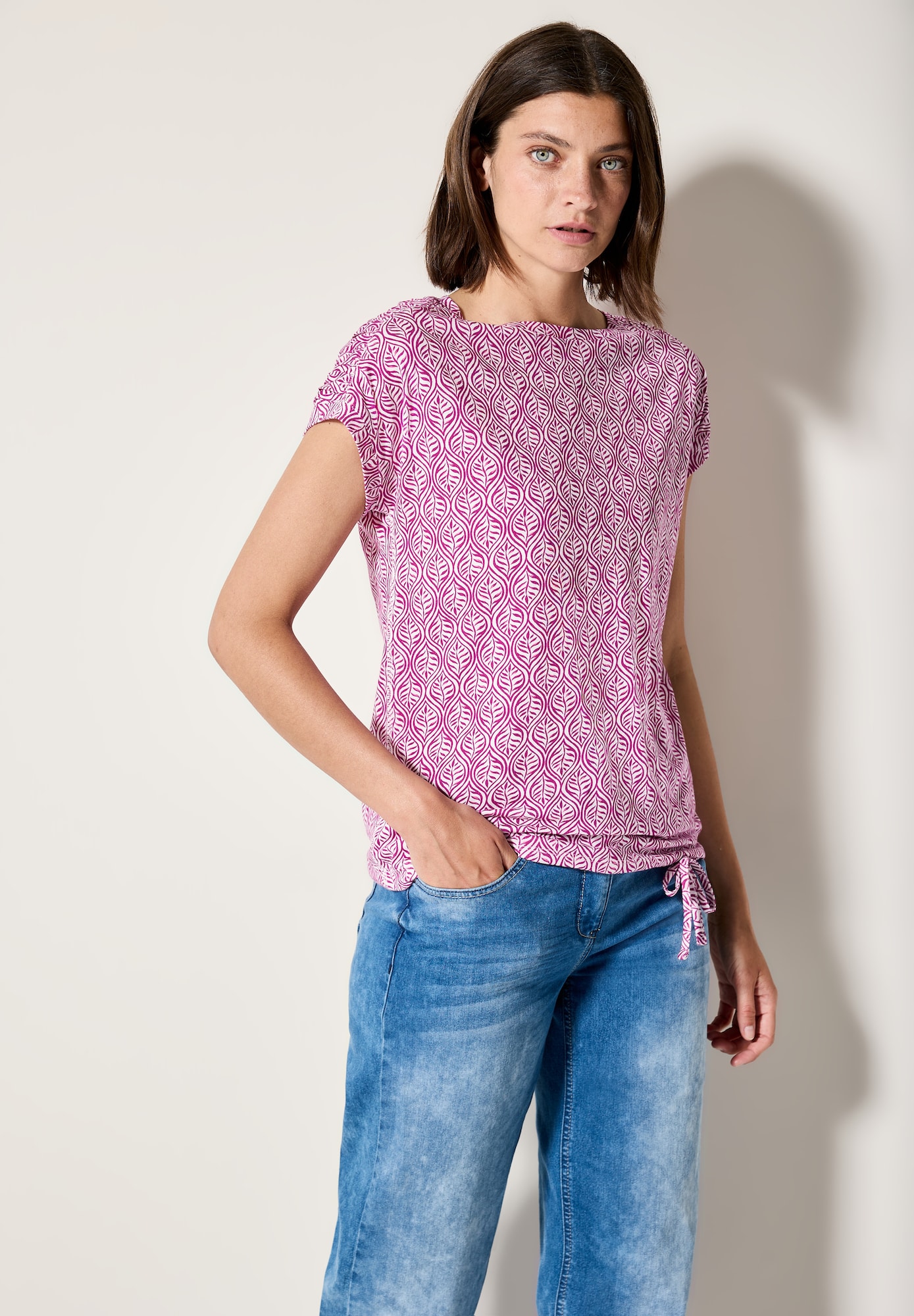 Thumbnail - T-Shirt