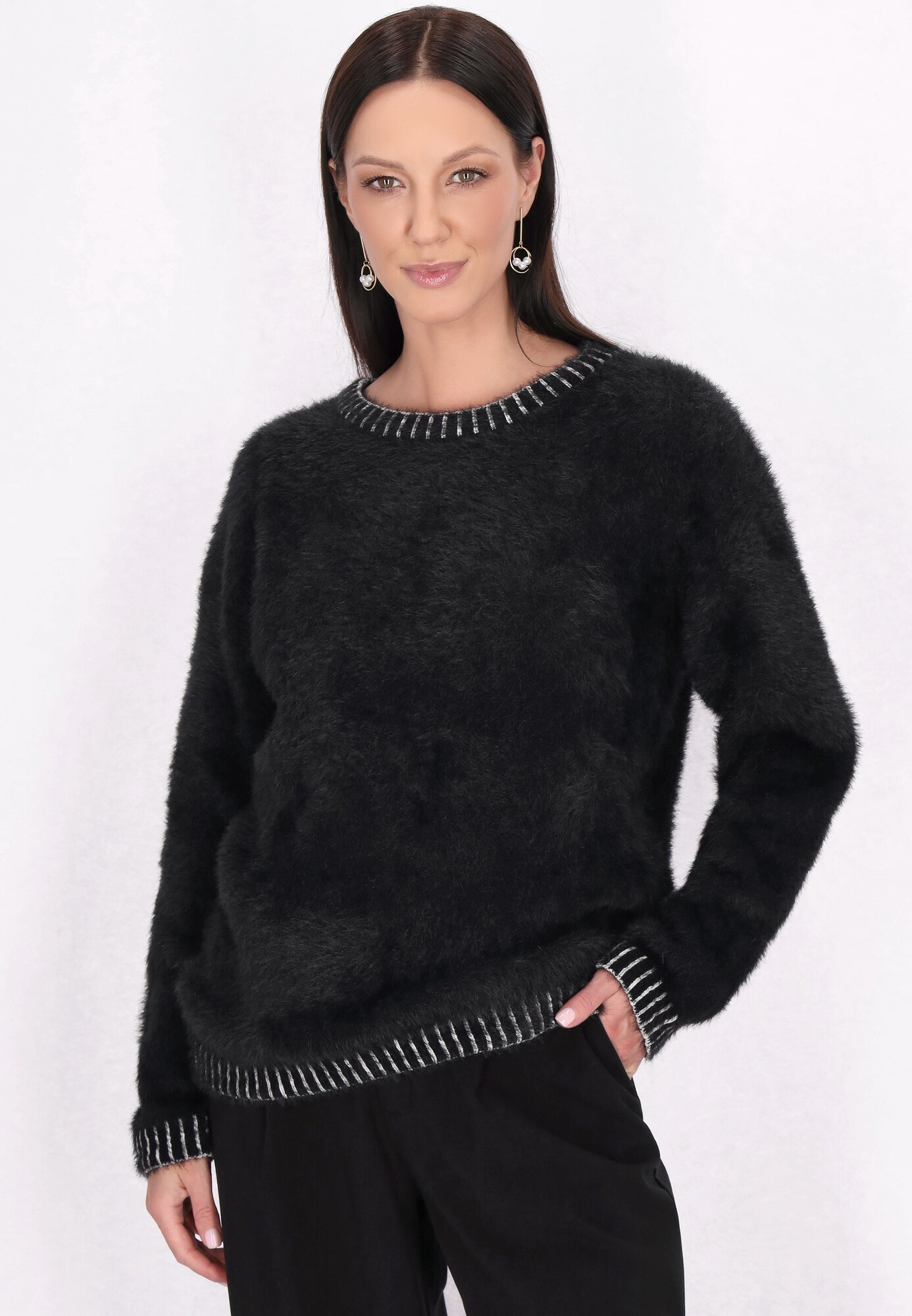 Thumbnail - Usha Pullover