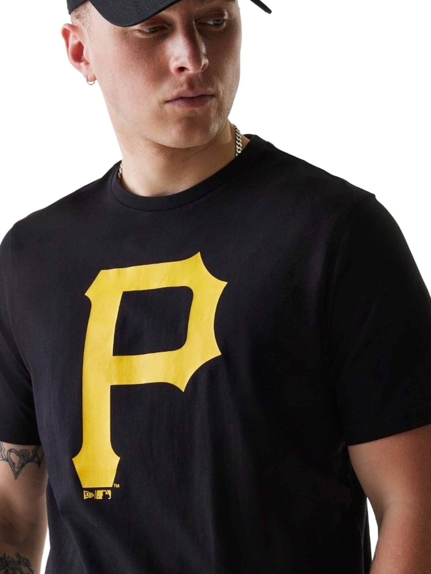NEW ERA Camiseta 'Camiseta new era negra pittsbourg pirates ns mbl regular tee pitpir'  negro – imagen 4