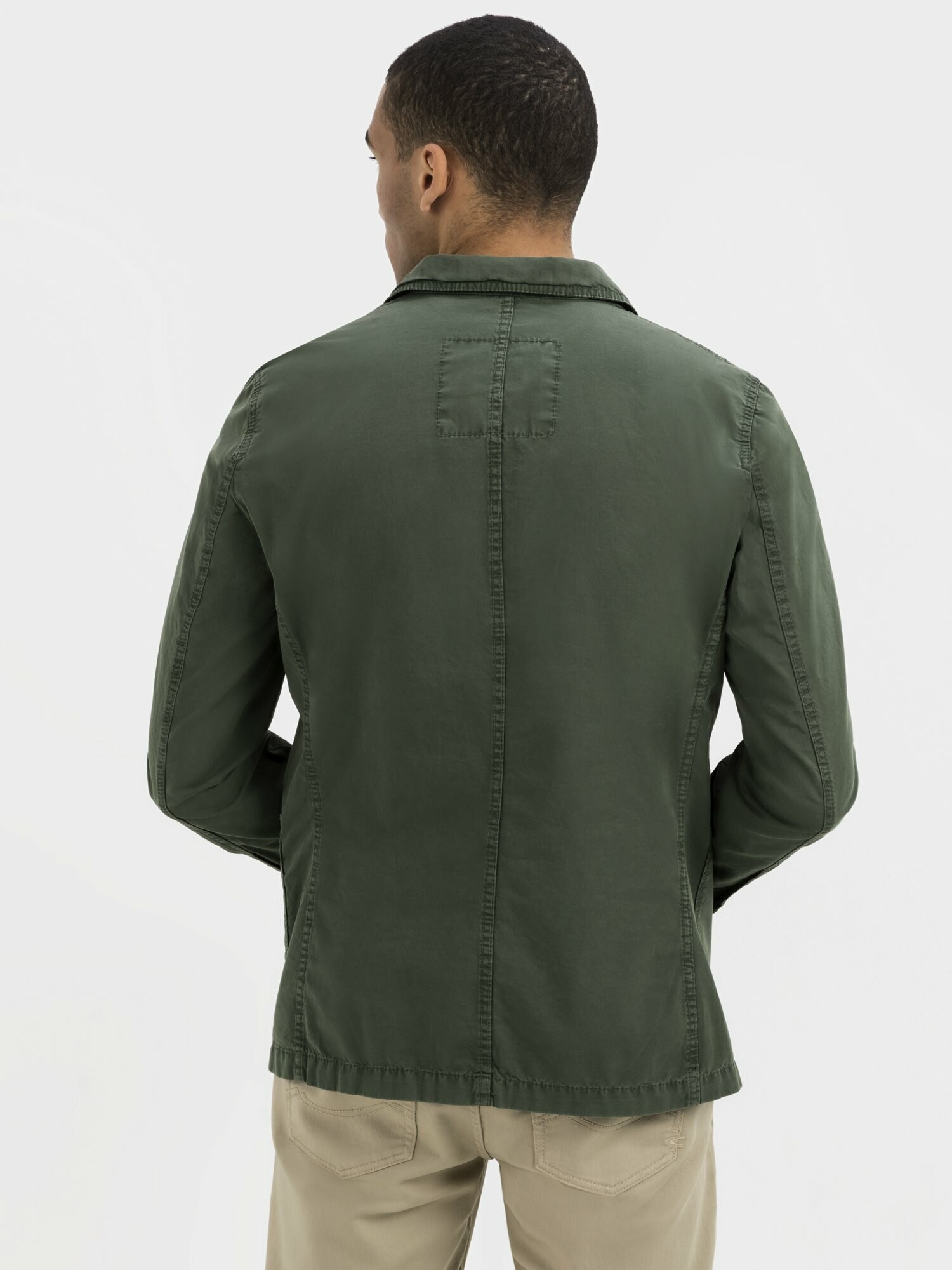 Colbert camel active
