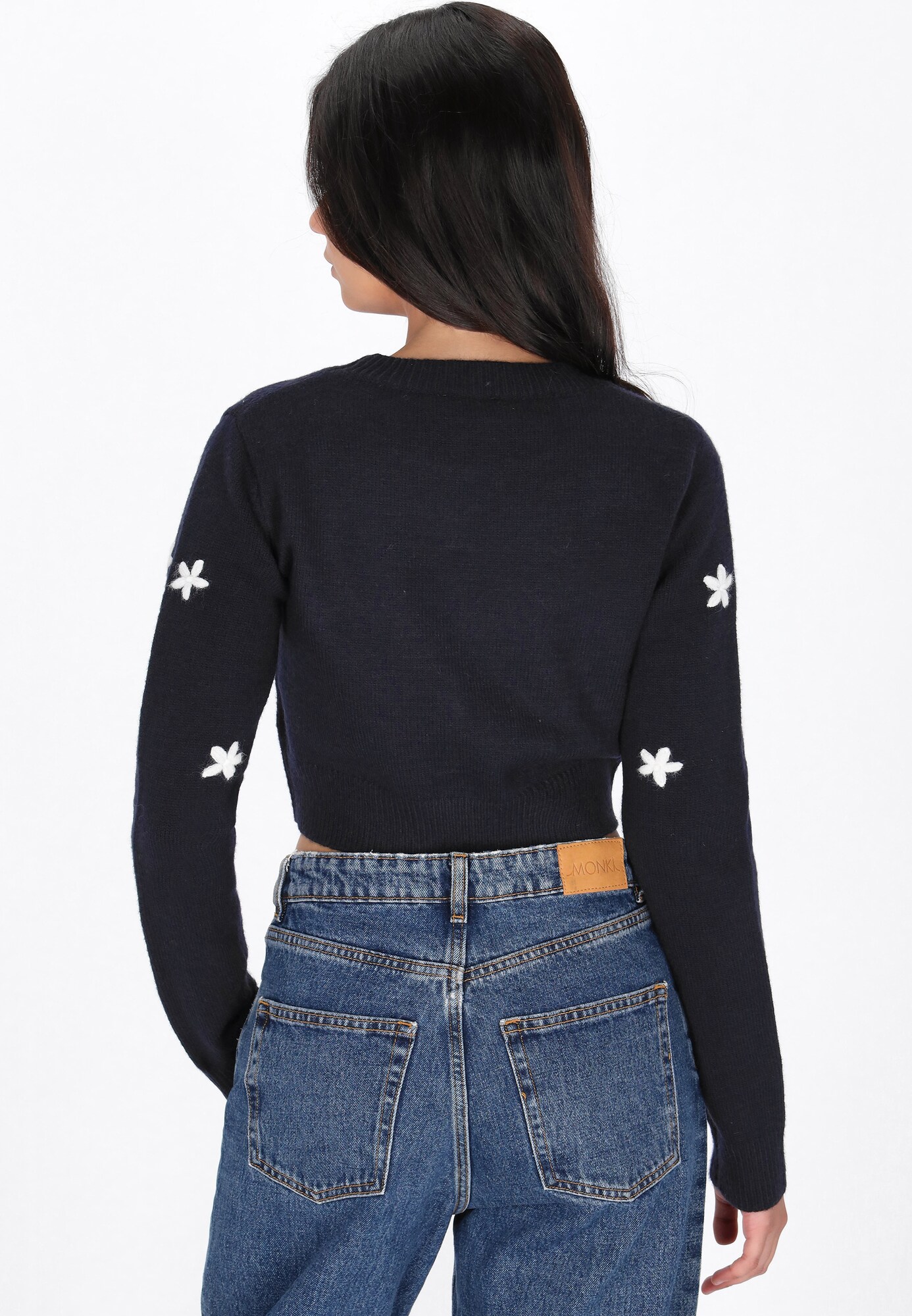 Thumbnail - MYMO Pullover