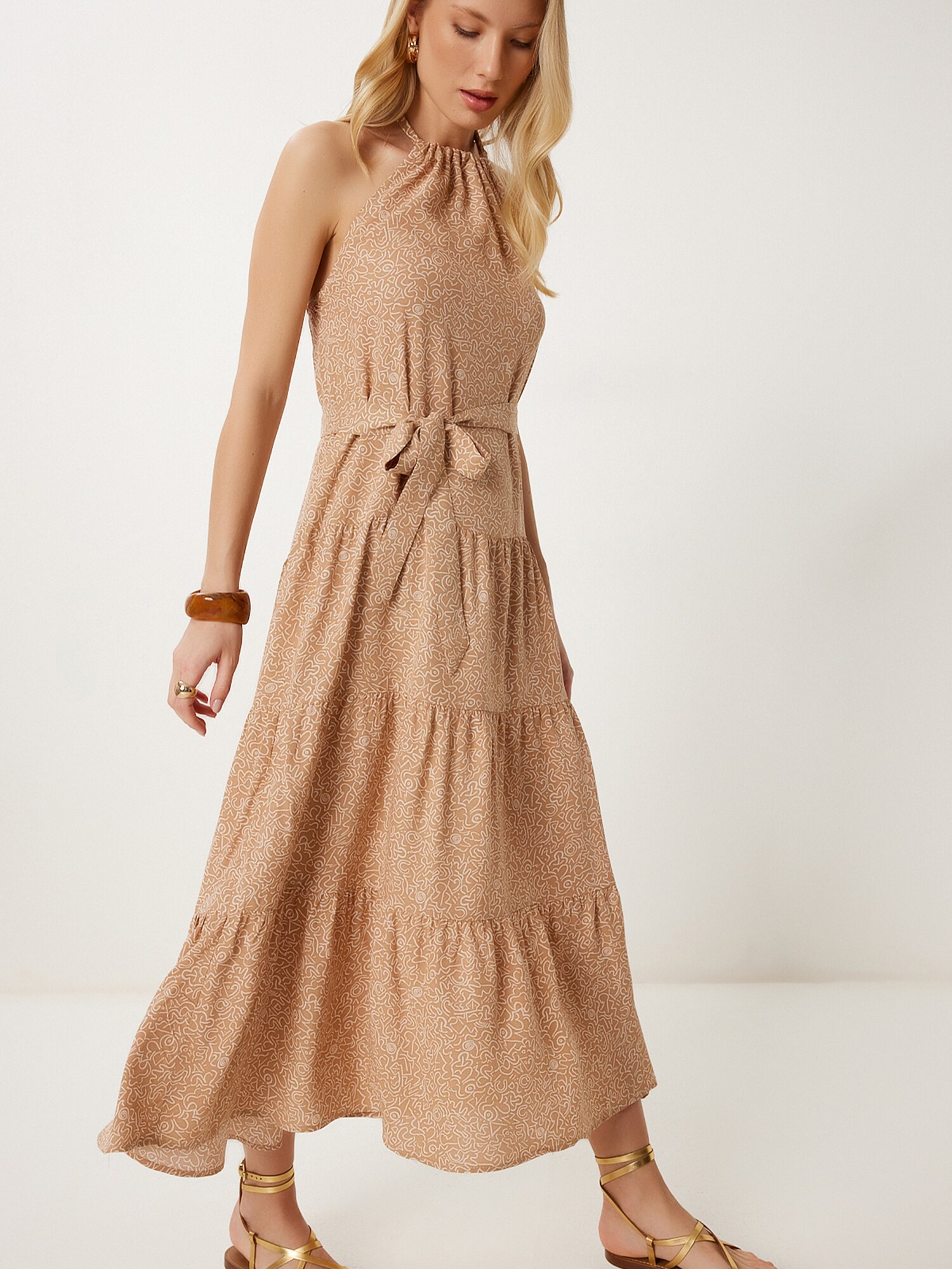 Happiness İstanbul rochie – sportivă, fiabilă
