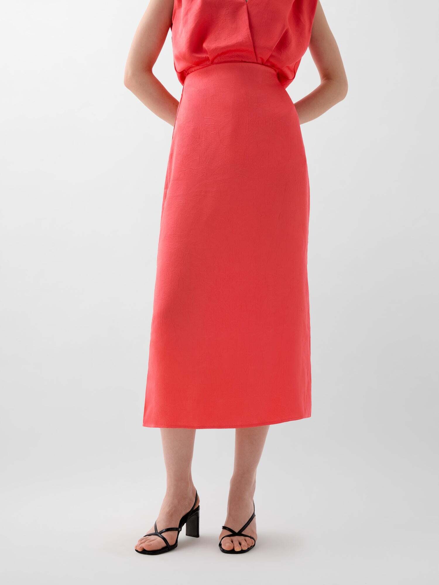 Thumbnail - Scalpers Crinkle Skirt