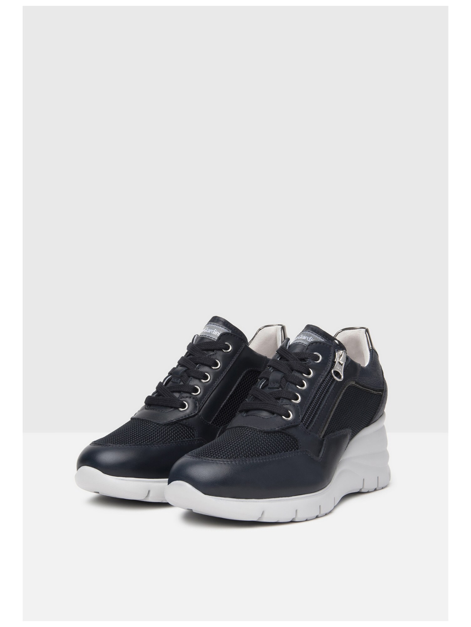 Thumbnail - Sneaker