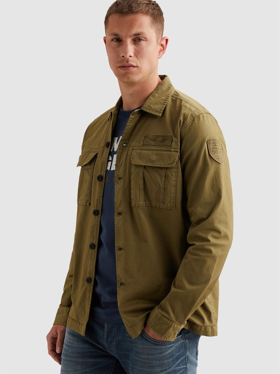 Skjorta 'Shirt jacket with chest pockets and badge on the sleeve'