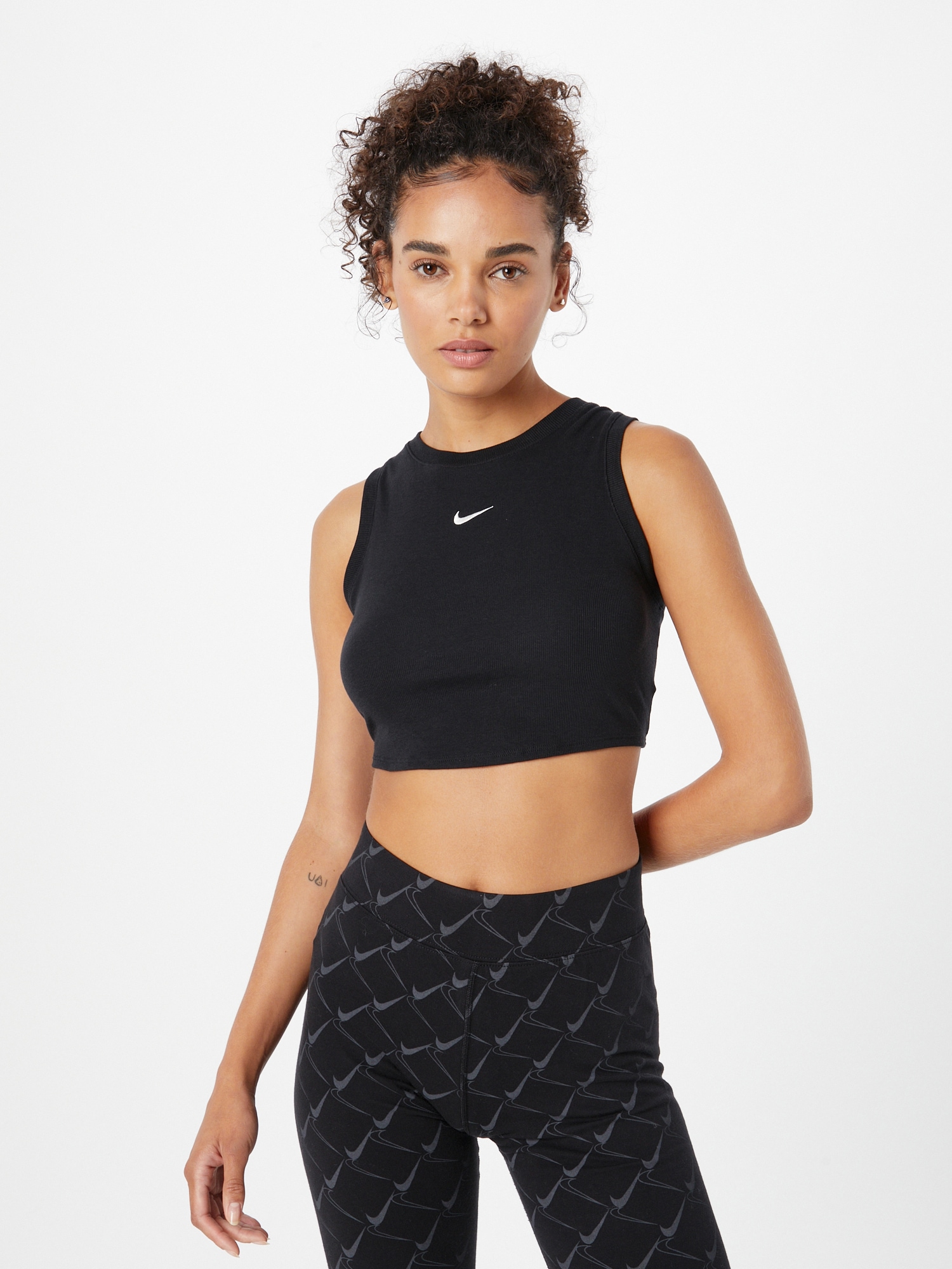 Nike Sportswear Top 'Essential'  fekete / fehér termék 2. képe
